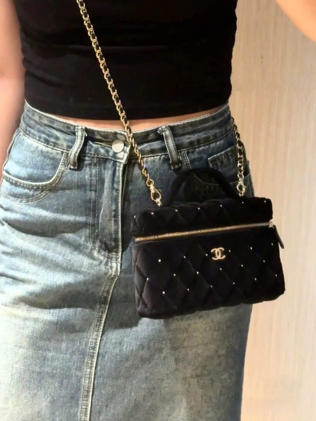 Túi Chanel Vanity with Chain Velvet Diamanté Gold-Tone Metal 7