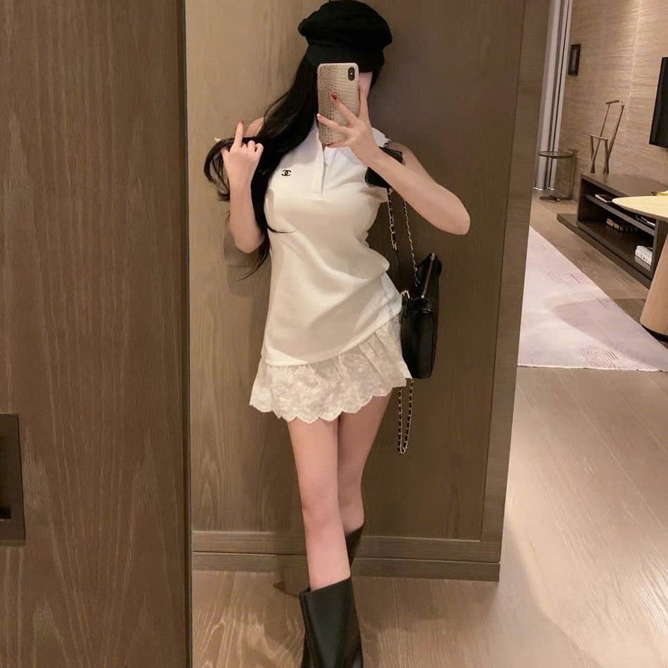 Đầm thun sát nách cổ polo Chanel 1