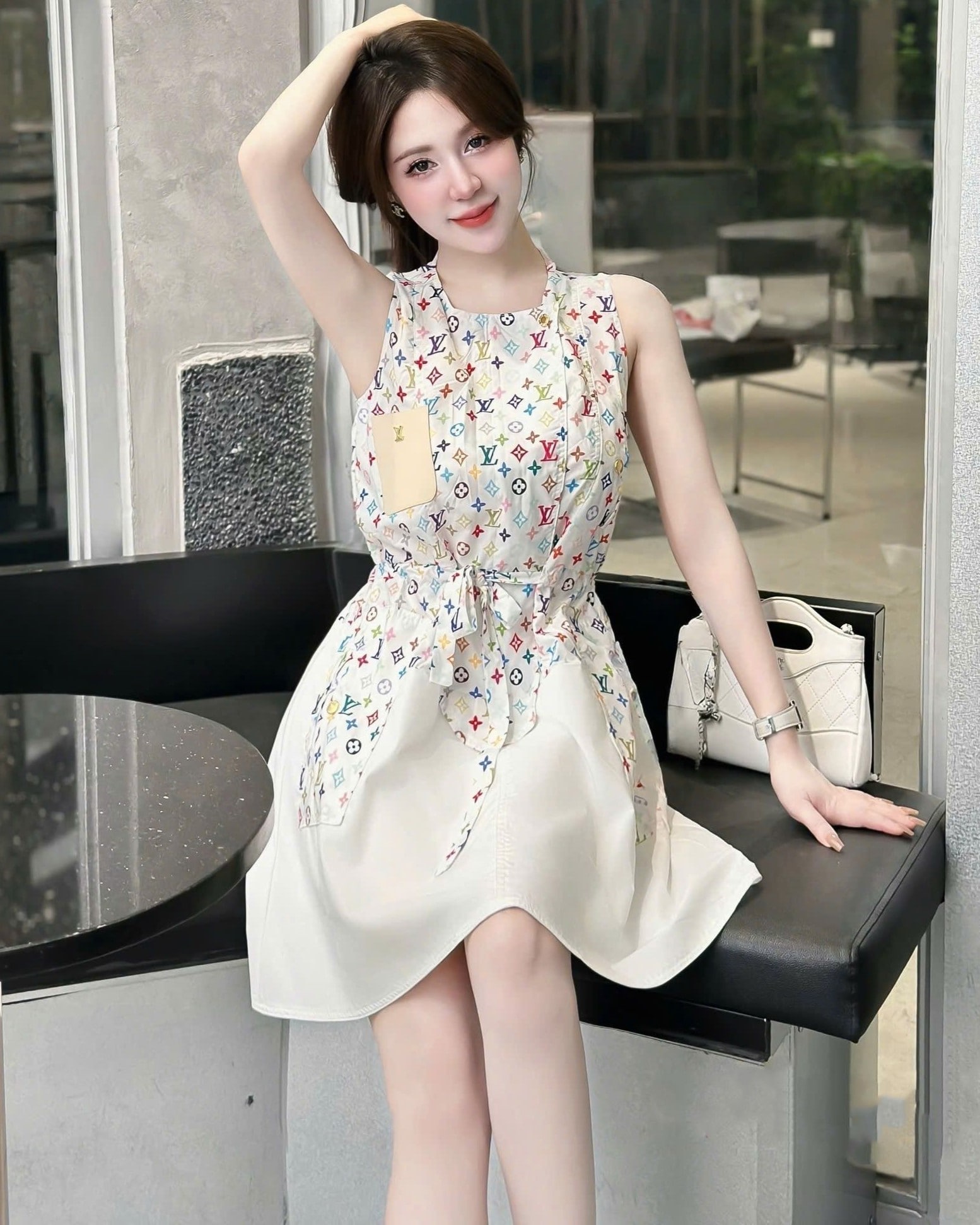 Đầm xòe phối màu sát nách LV 9