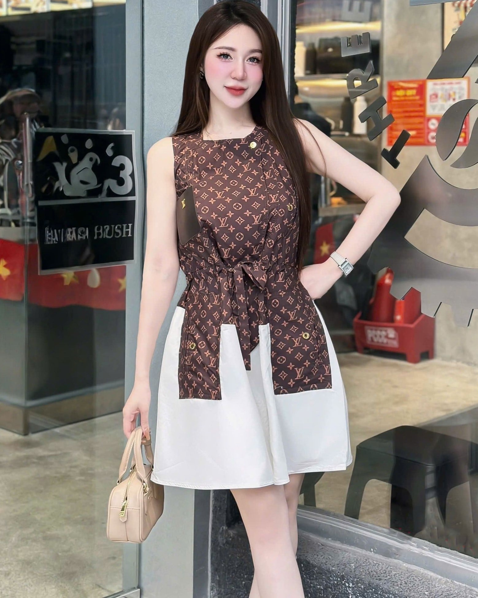 Đầm xòe phối màu sát nách LV 6