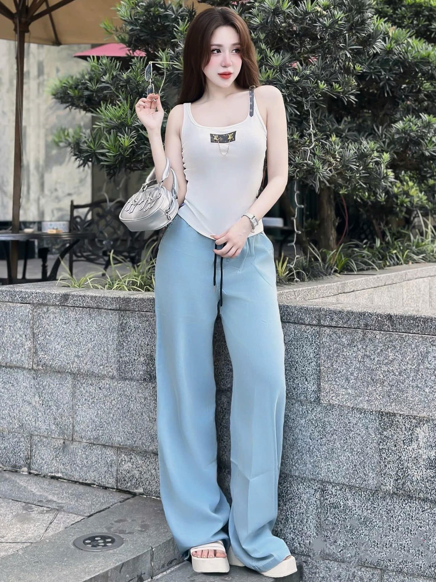 Set áo thun hai dây quần suông LV 1
