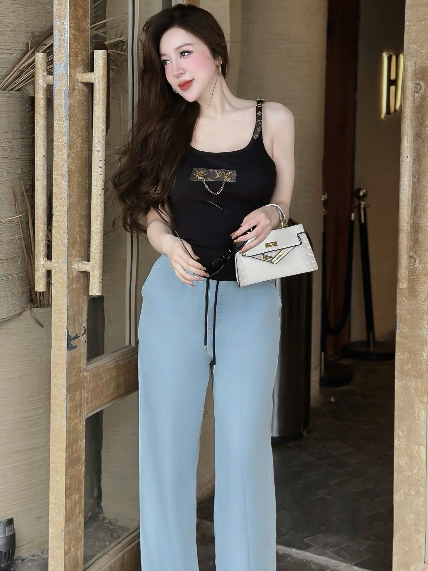Set áo thun hai dây quần suông LV 2