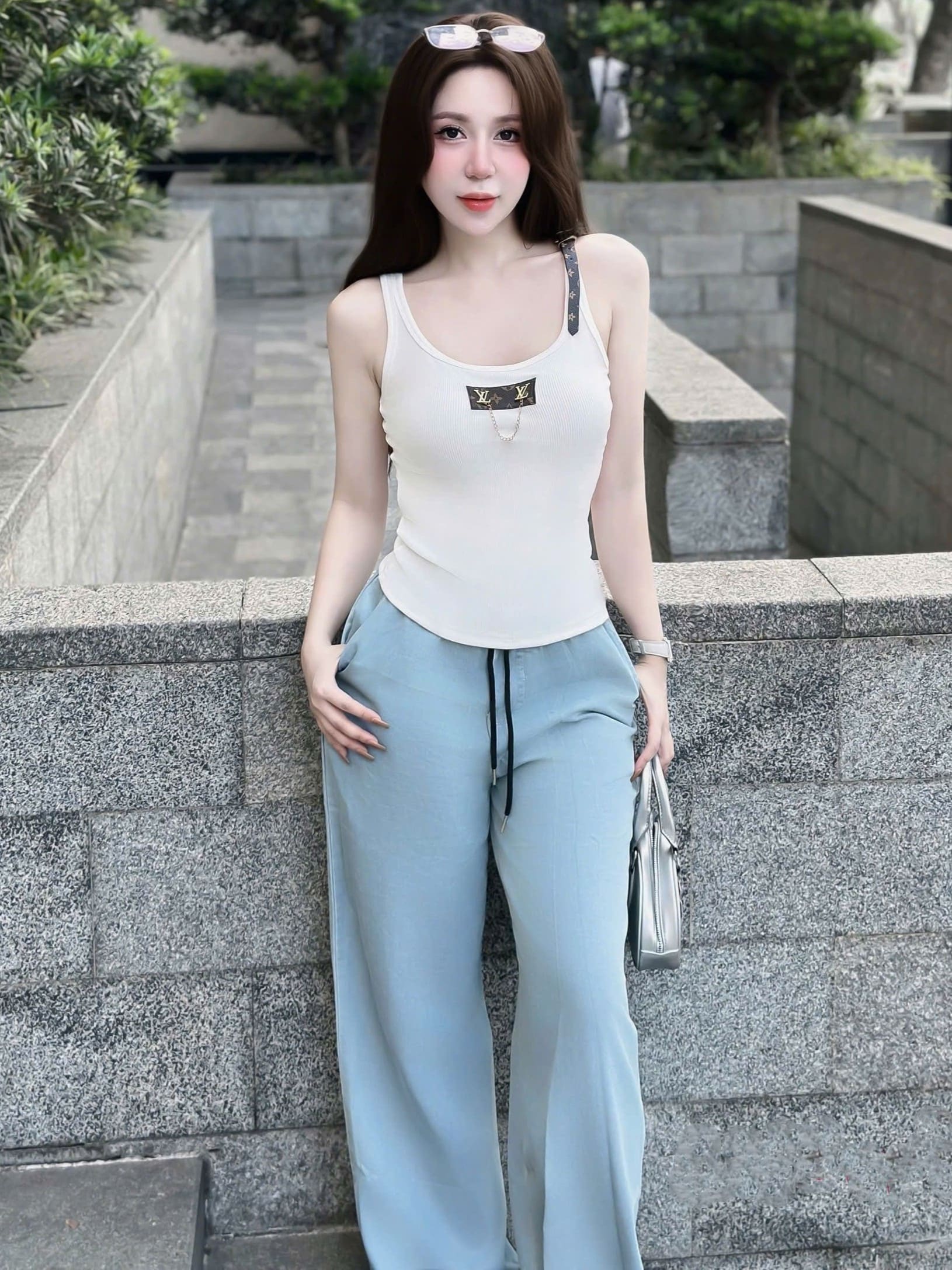 Set áo thun hai dây quần suông LV 3