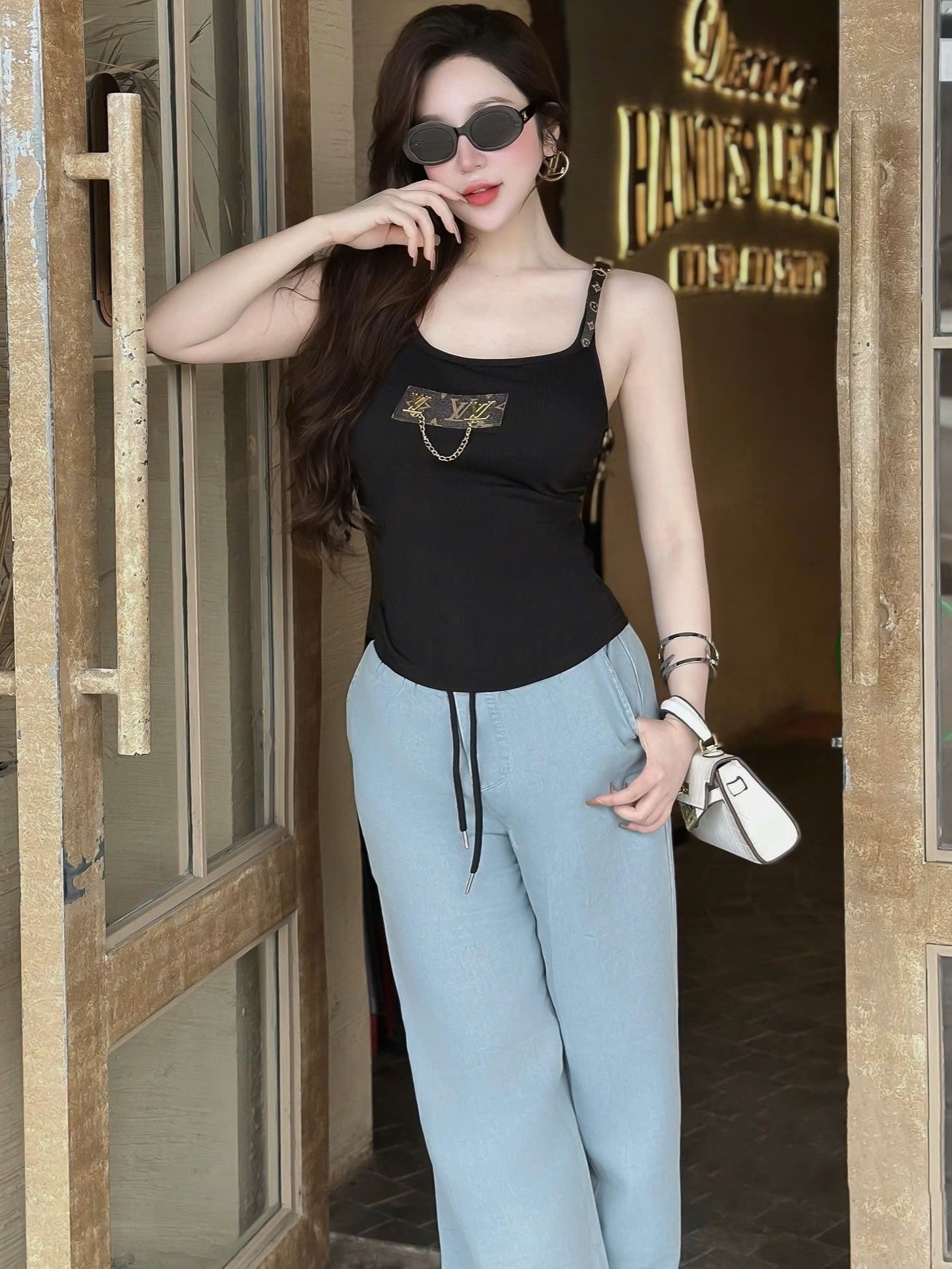 Set áo thun hai dây quần suông LV 8