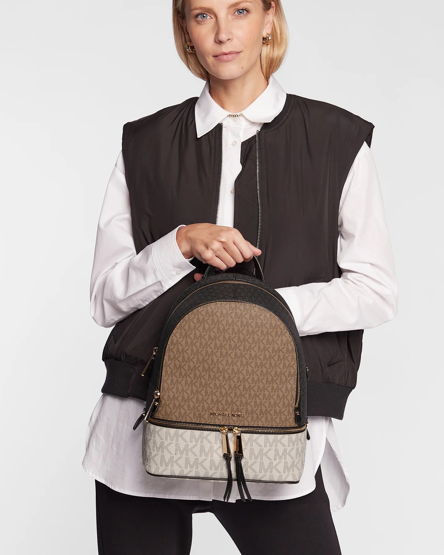 Balo Michael Kors Rhea Medium Color-block Logo Backpack in Musk Multi 3