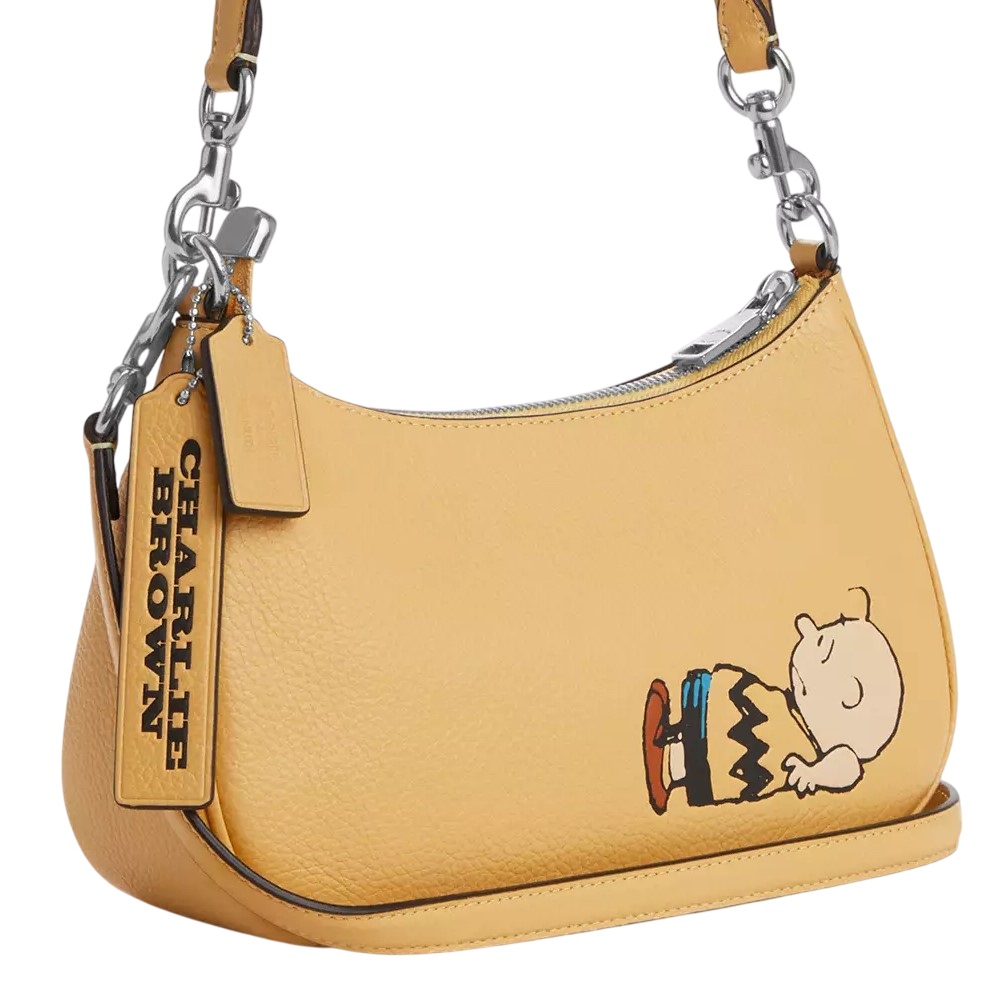 Túi Coach X Peanuts Teri Shoulder Bag With Charlie Brown Hay Multi CBJ83 1