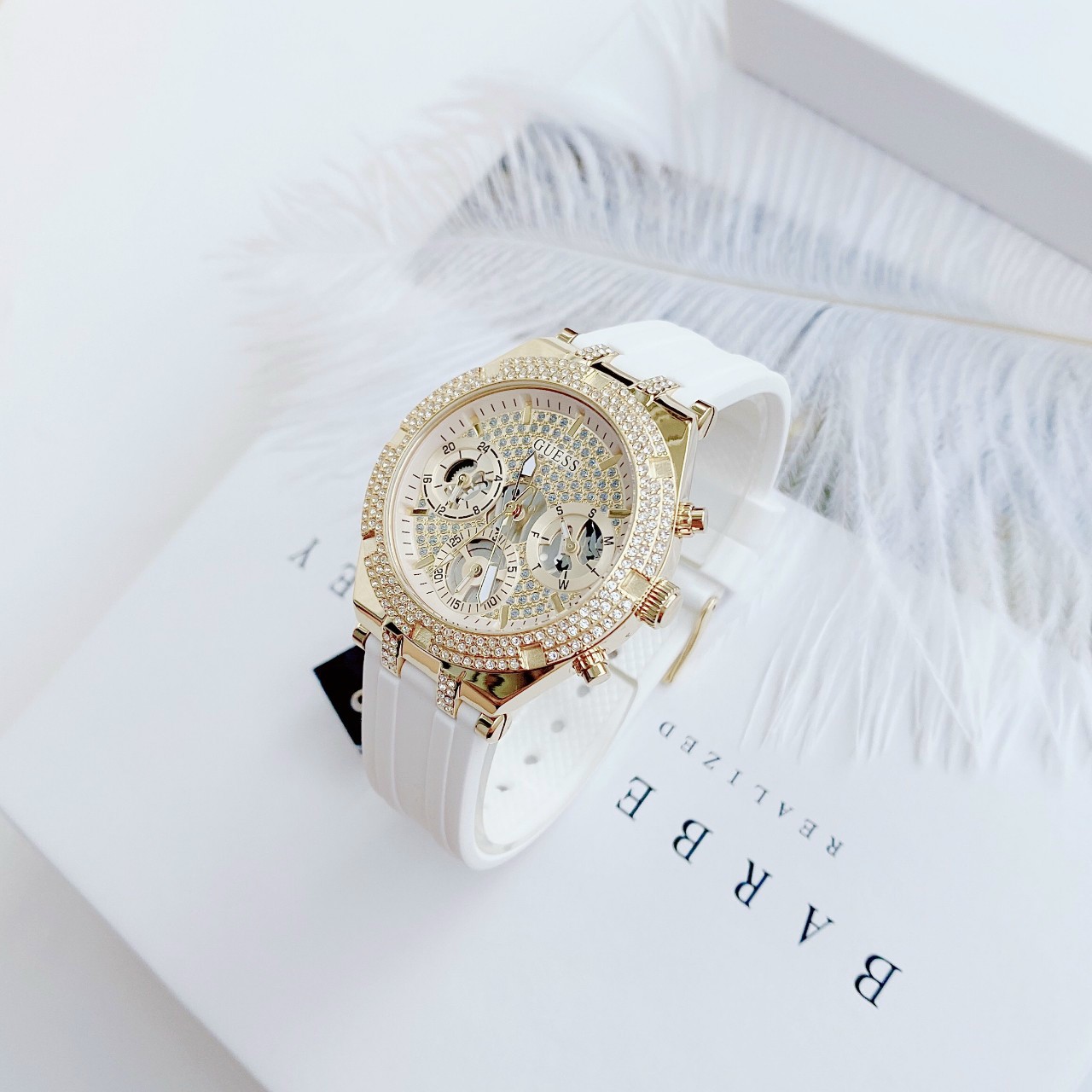 ĐỒNG HỒ NỮ GUESS GOLD-TONE AND WHITE SILICONE MULTIFUNCTION WATCH 9