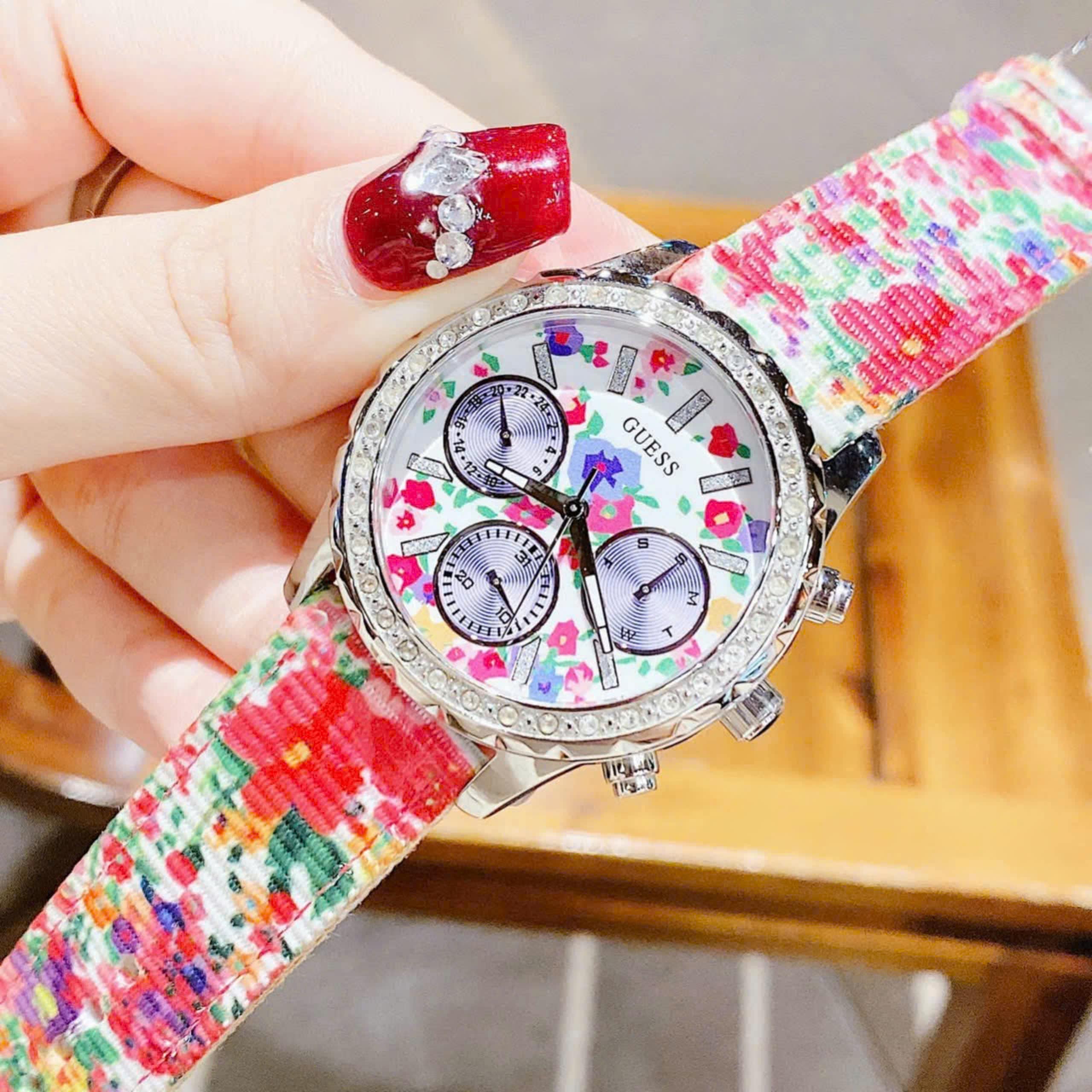 Đồng hồ nữ Guess Ladies Watch Melody Colorful Flower Pattern Nylon Strap W0903L1 6