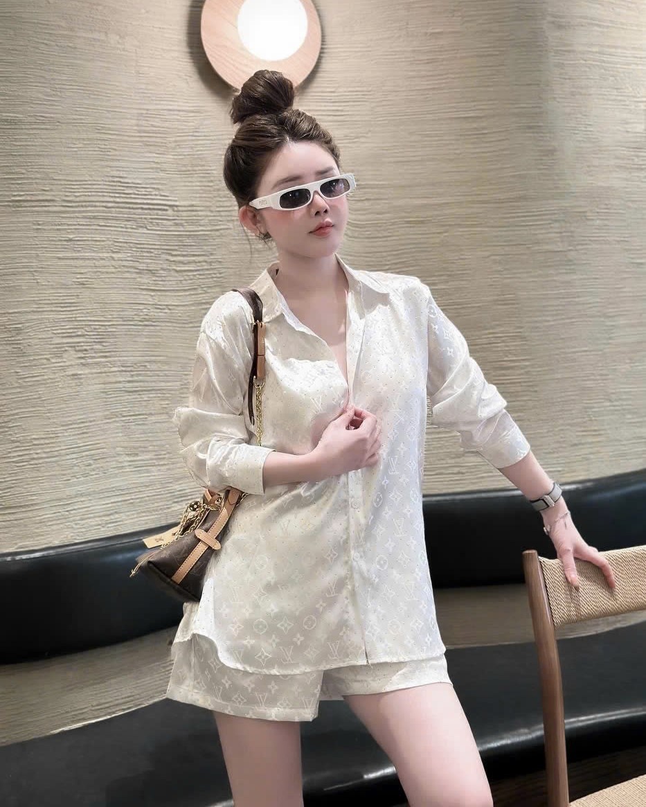 Set bộ sơ mi quần ngắn LV 11