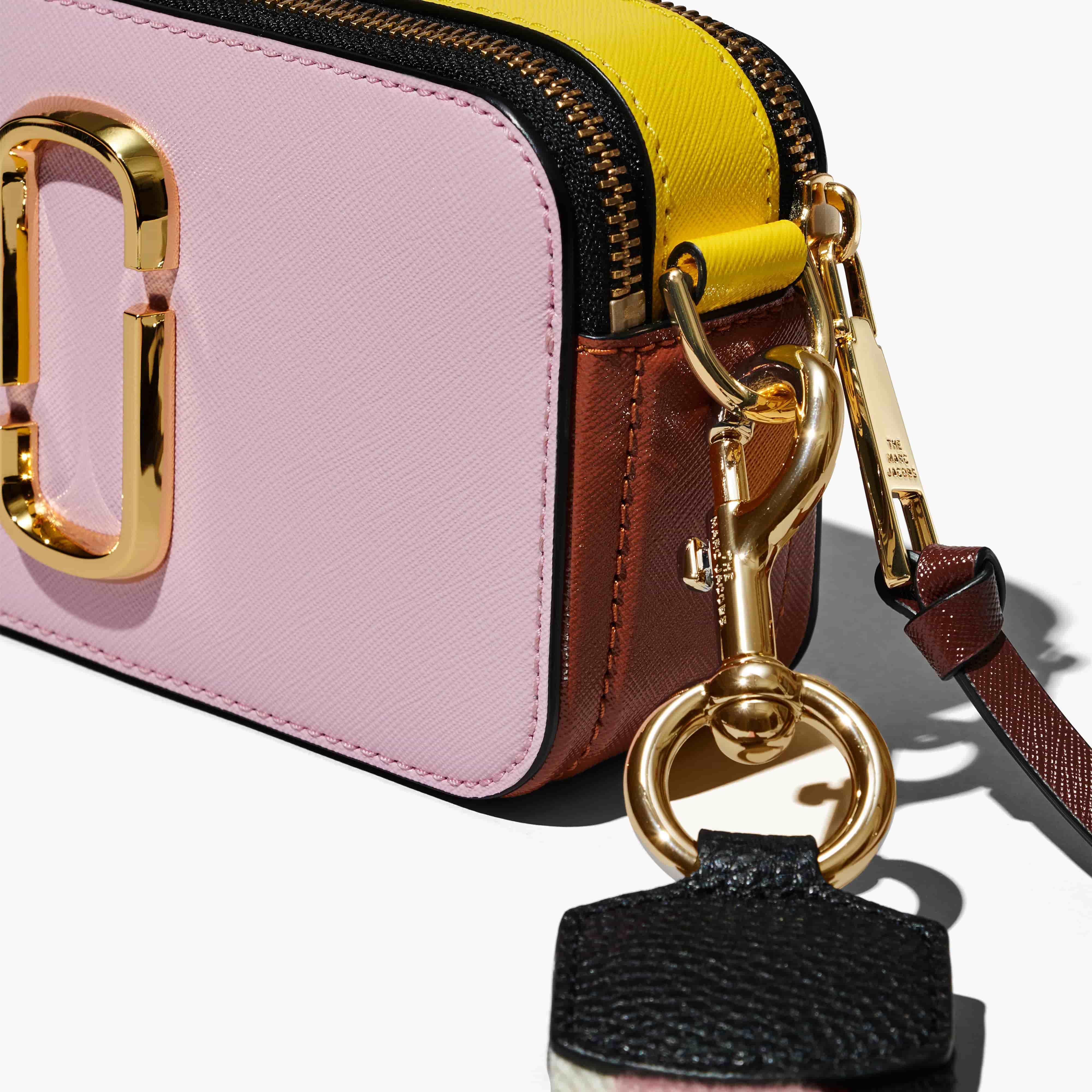 Túi đeo chéo Marc Jacobs màu hồng The Colorblock Snapshot Camera Bag Sweet Dreams Multi 1