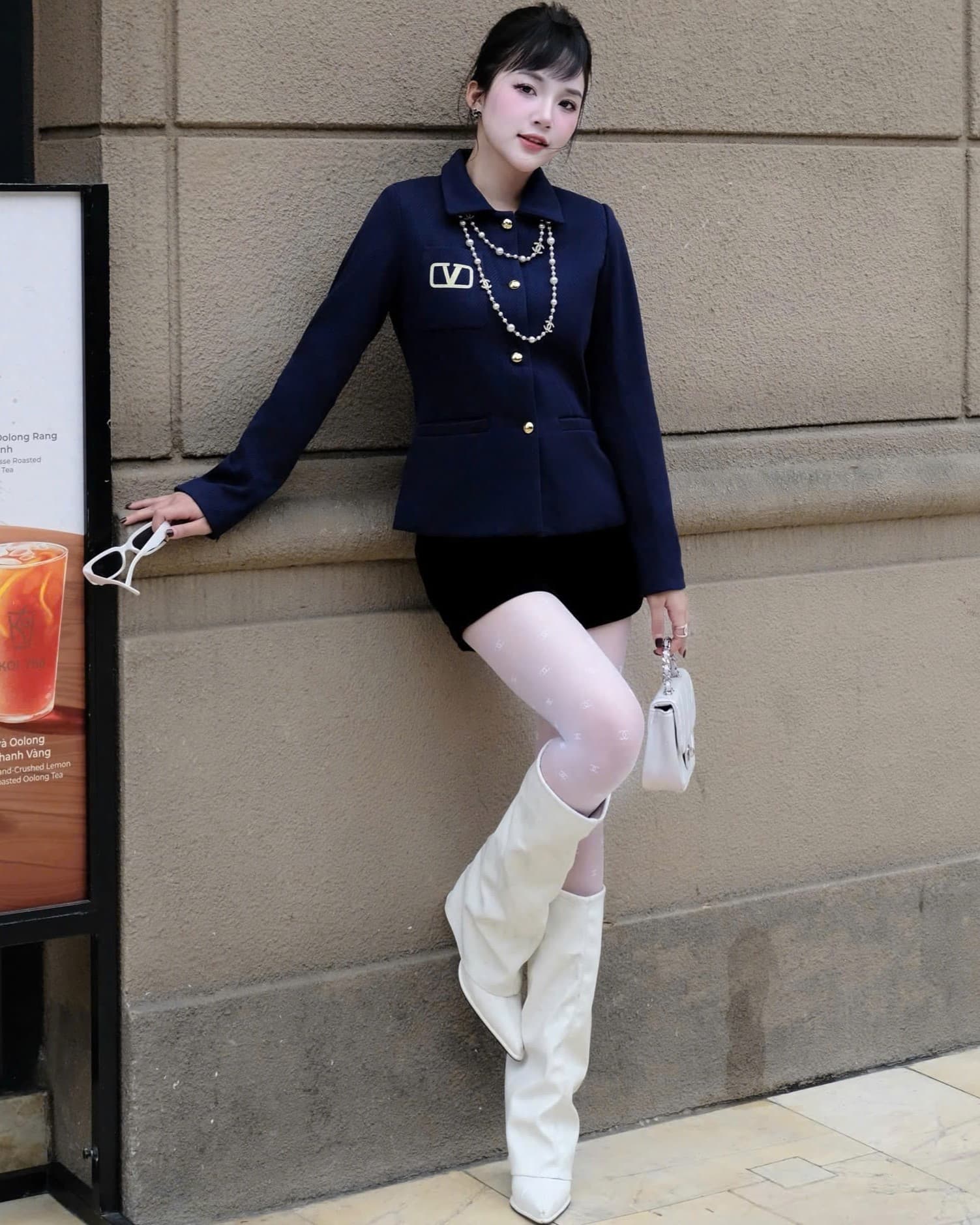 Áo khoác nữ tay dài Valentino 9