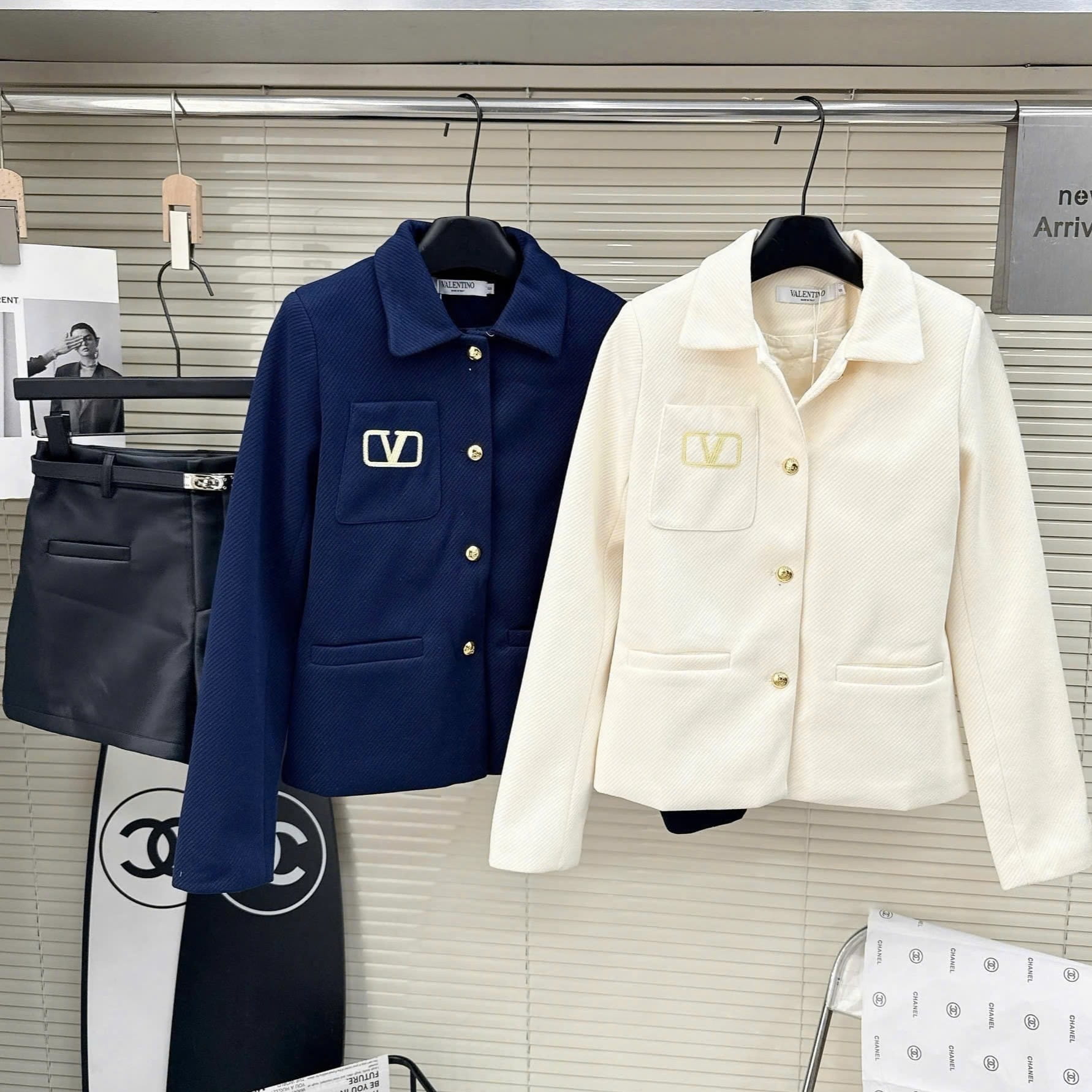 Áo khoác nữ tay dài Valentino 12