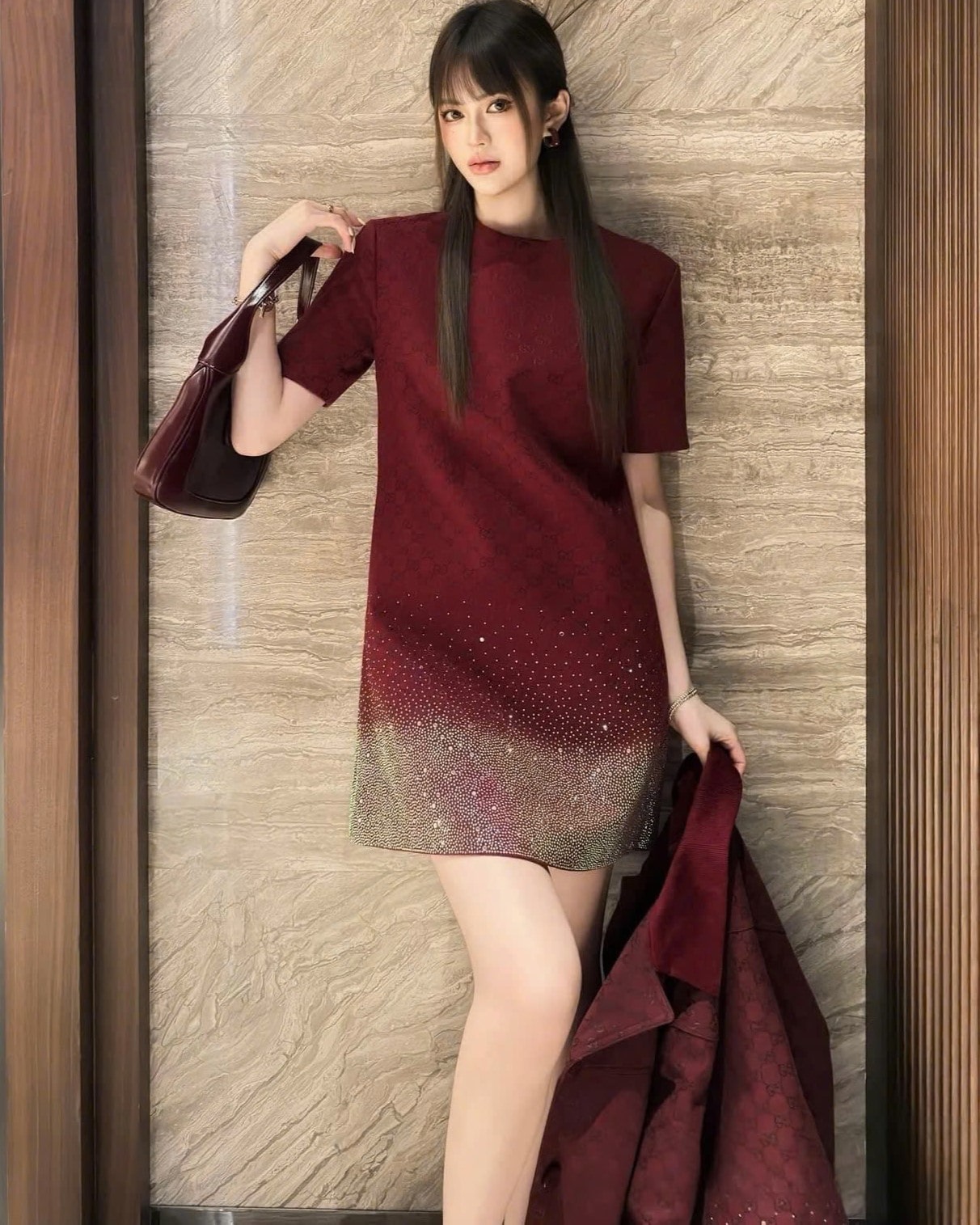 Áo đầm nữ đỏ Gucci đính đá 1