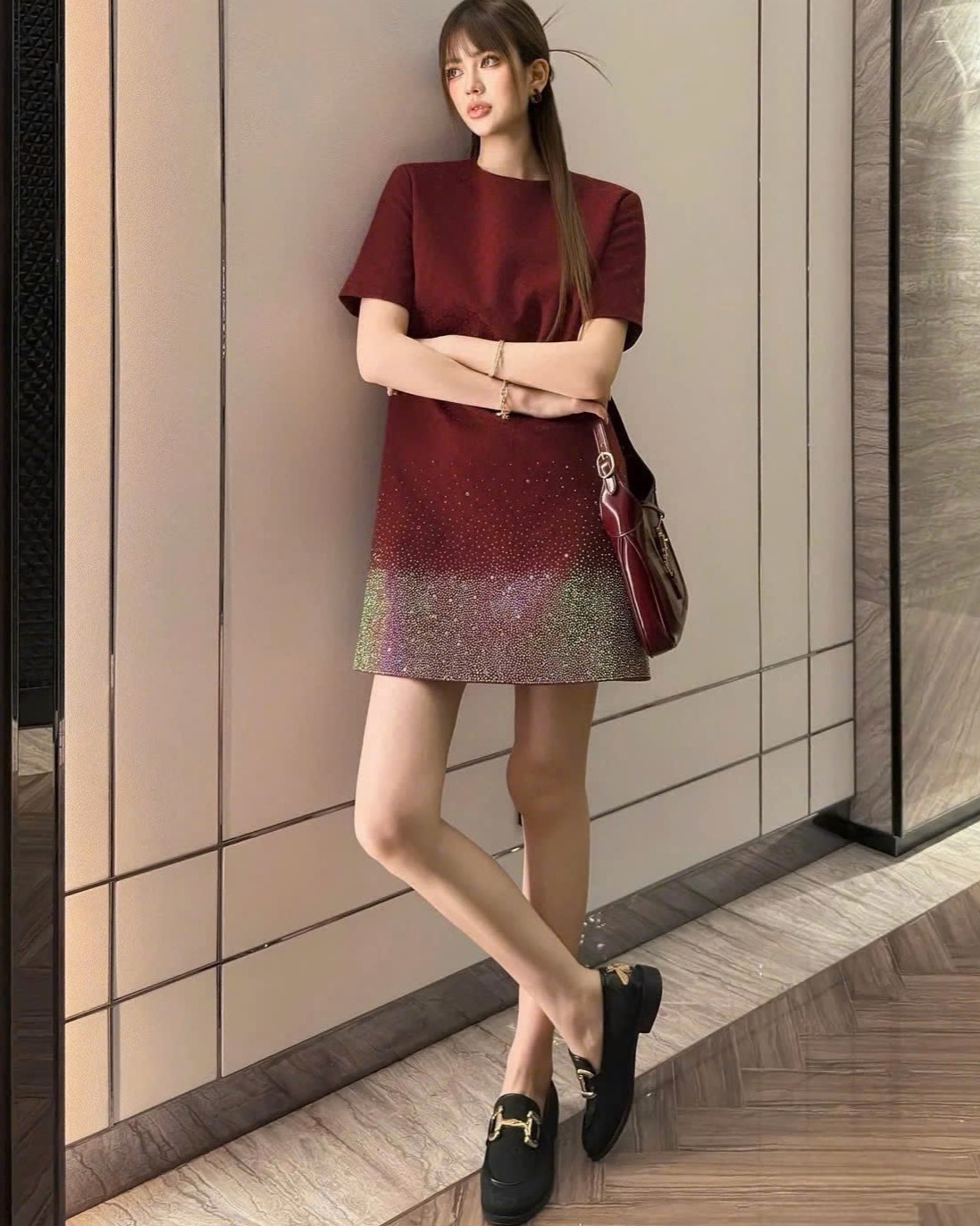 Áo đầm nữ đỏ Gucci đính đá 4