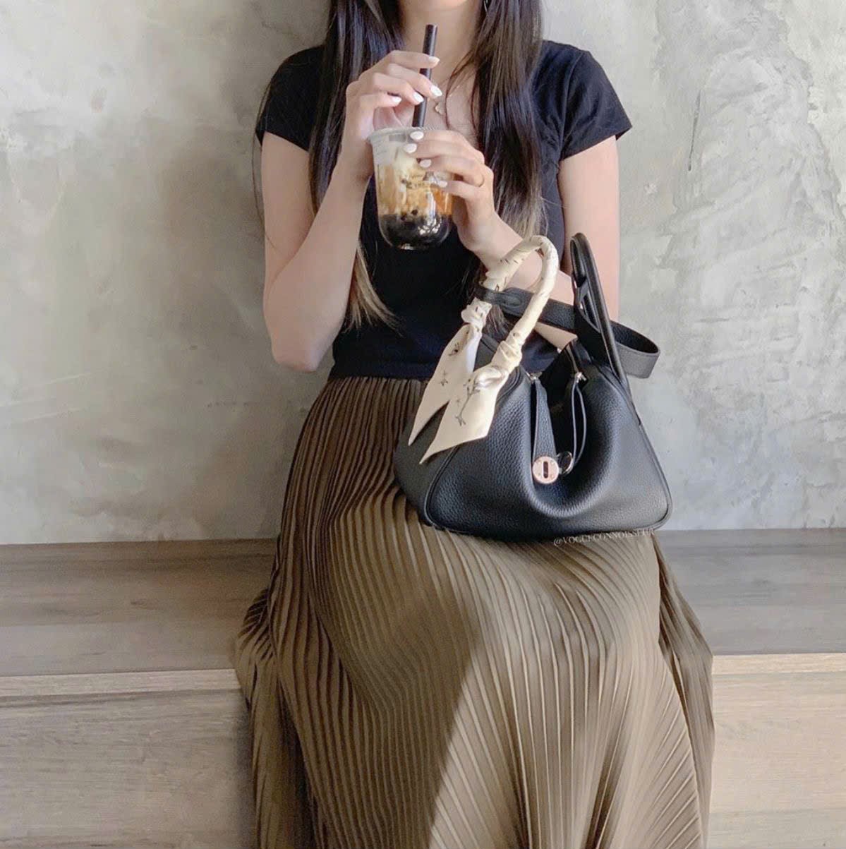 Túi Hermes Lindy Bag 26 Clémence Calfskin Bag Black 9
