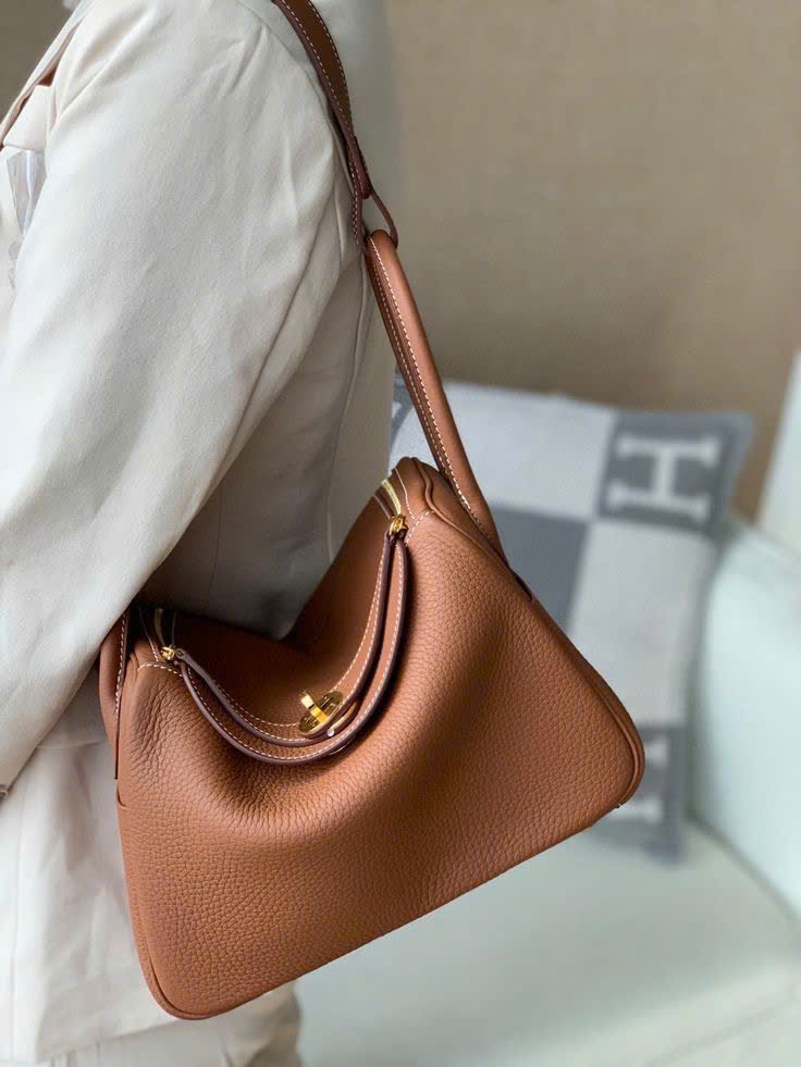 Túi Hermes Lindy Bag 26 Clémence Calfskin Bag Black 10