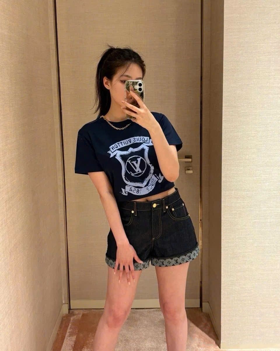 Áo thun LV nữ Louis Vuitton Signature Zipper Detail T-Shirt Black 8