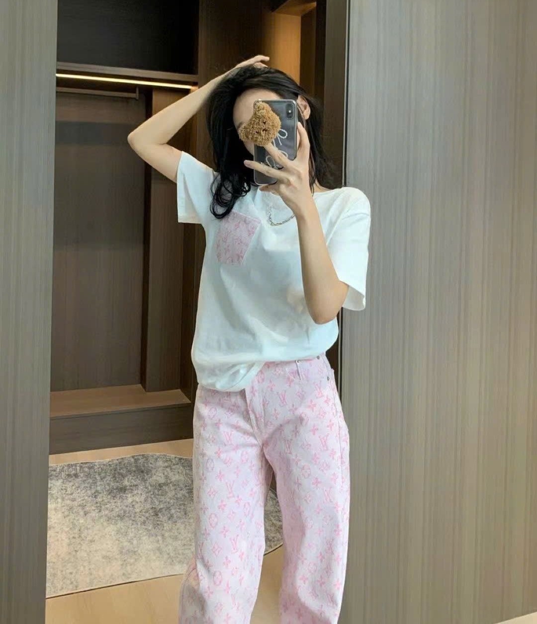 Set áo thun trắng quần dài hồng Louis Vuitton 5