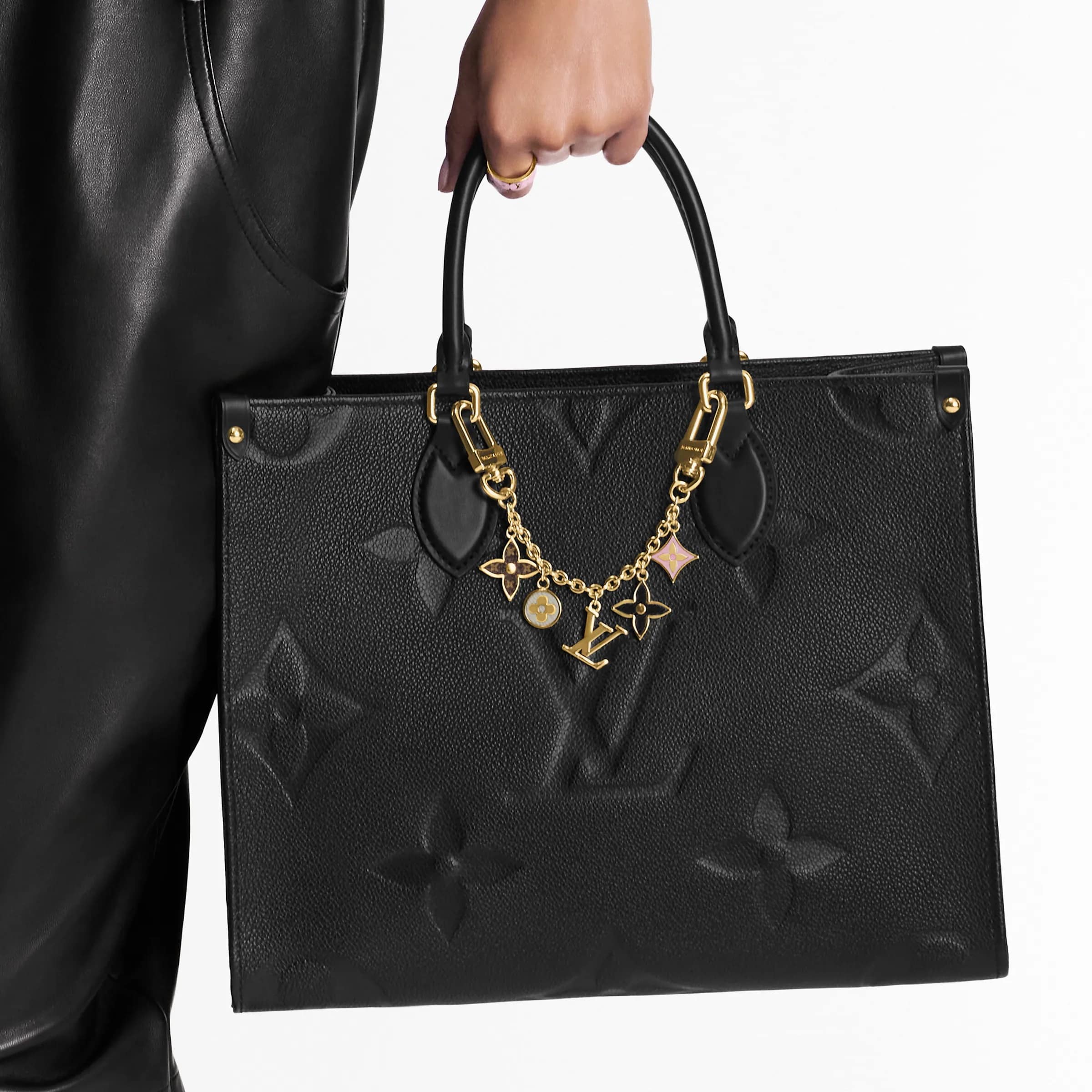 Phụ Kiện Treo Túi Louis Vuitton Spring Street Chain Bag Charm 3