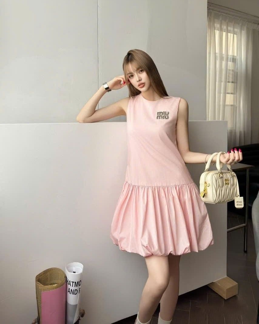 Đầm hồng nữ sát nách Miu Miu 6
