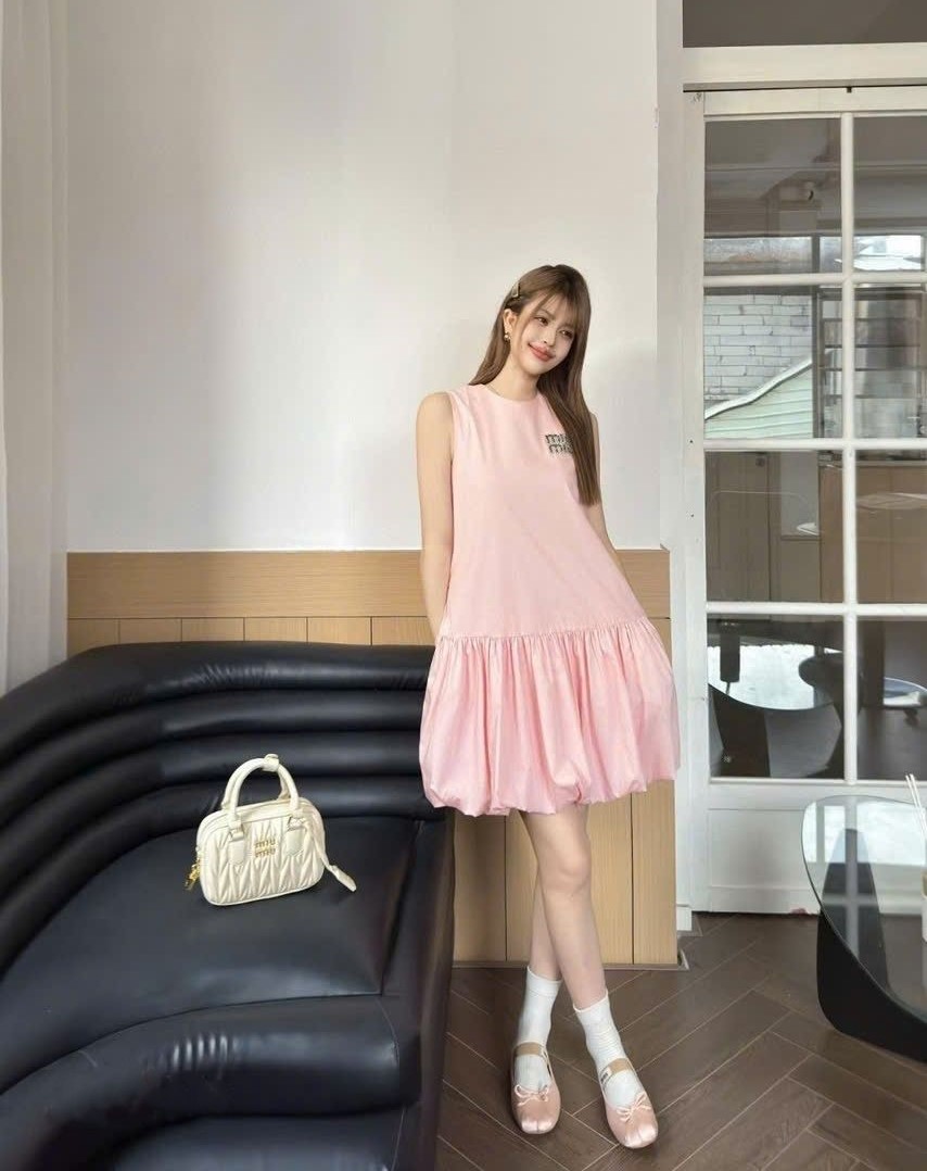 Đầm hồng nữ sát nách Miu Miu 7
