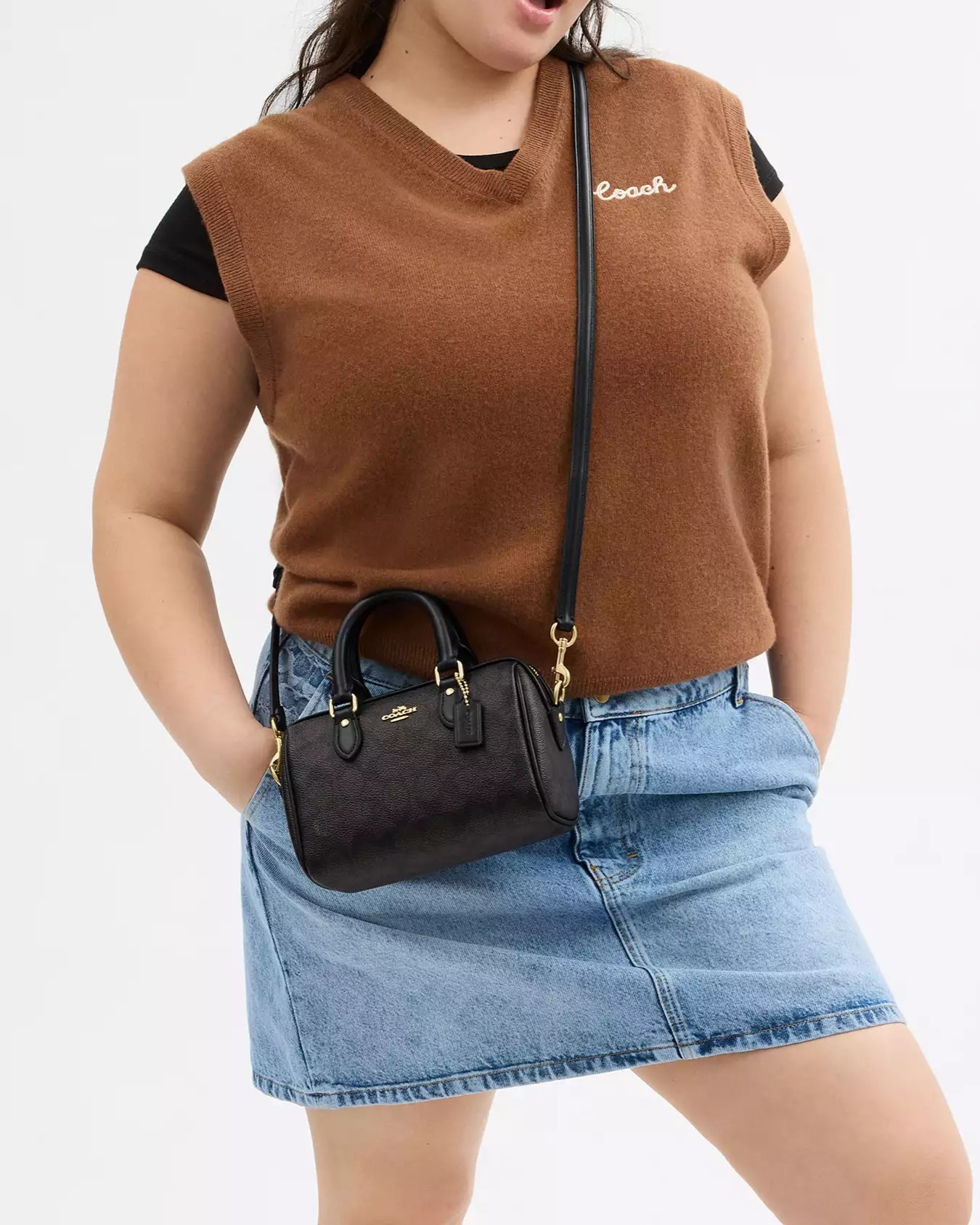 Túi Coach Mini Rowan Crossbody Bag In Signature Canvas Walnut CW329 4