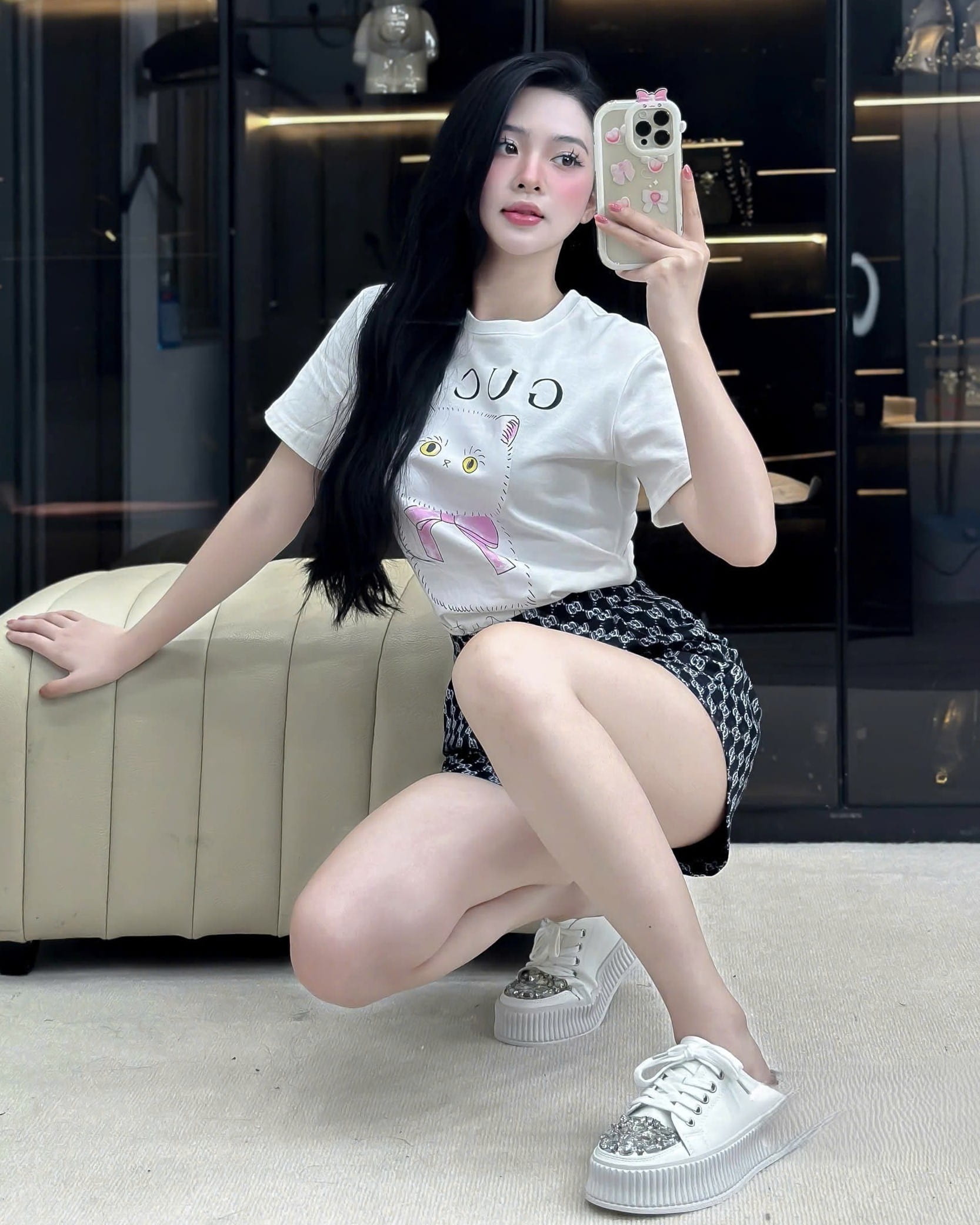 Quần short nữ quần vải họa tiết hãng Gucci 1