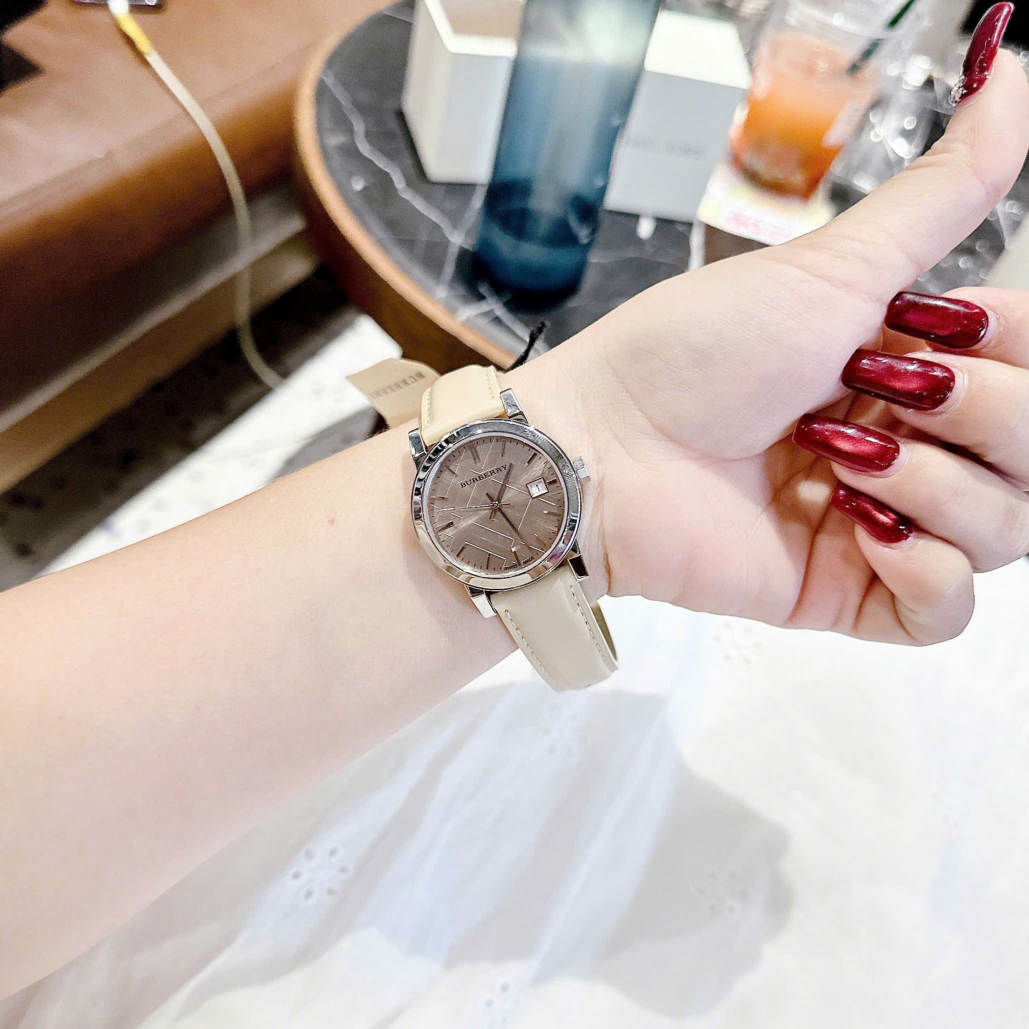 Đồng hồ nữ Burberry Ladies Watch The City Check Neutral Silver BU9107 9