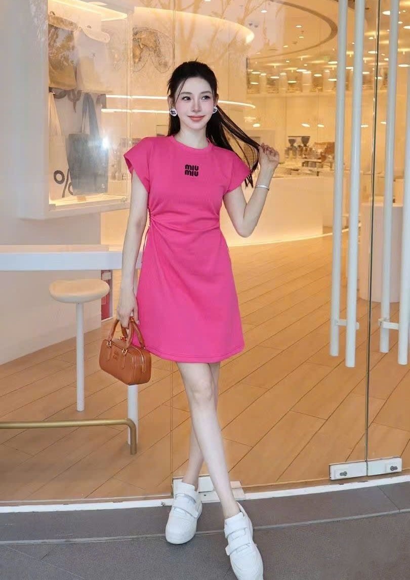 Đầm nữ cổ tròn hồng đen Miu Miu 5