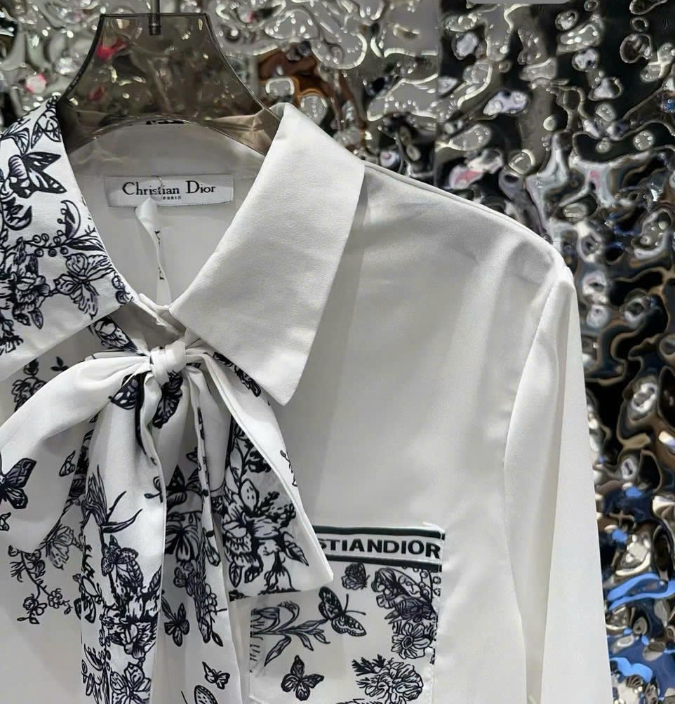 Áo sơ mi nữ trắng họa tiết hãng cột nơ Dior 10