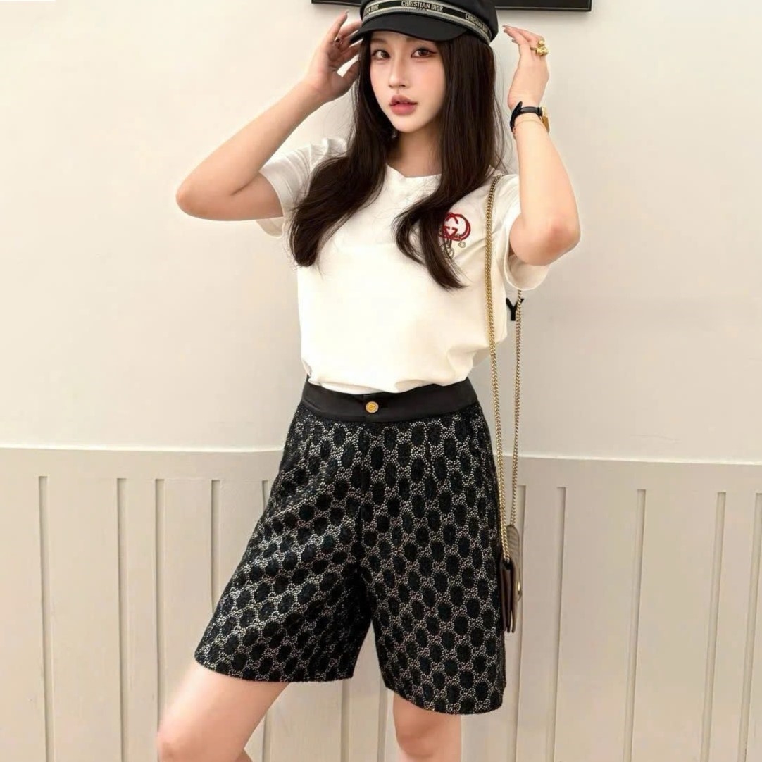 Set áo thun trắng quần lửng đen Gucci 8