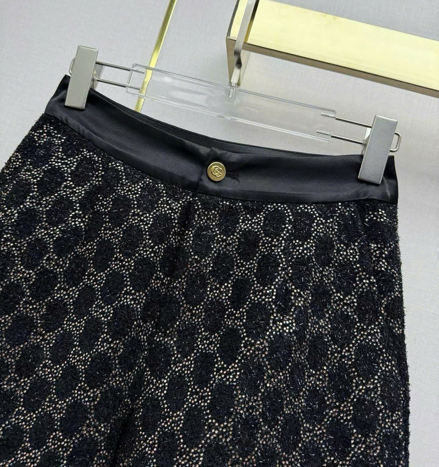 Set áo thun trắng quần lửng đen Gucci 12