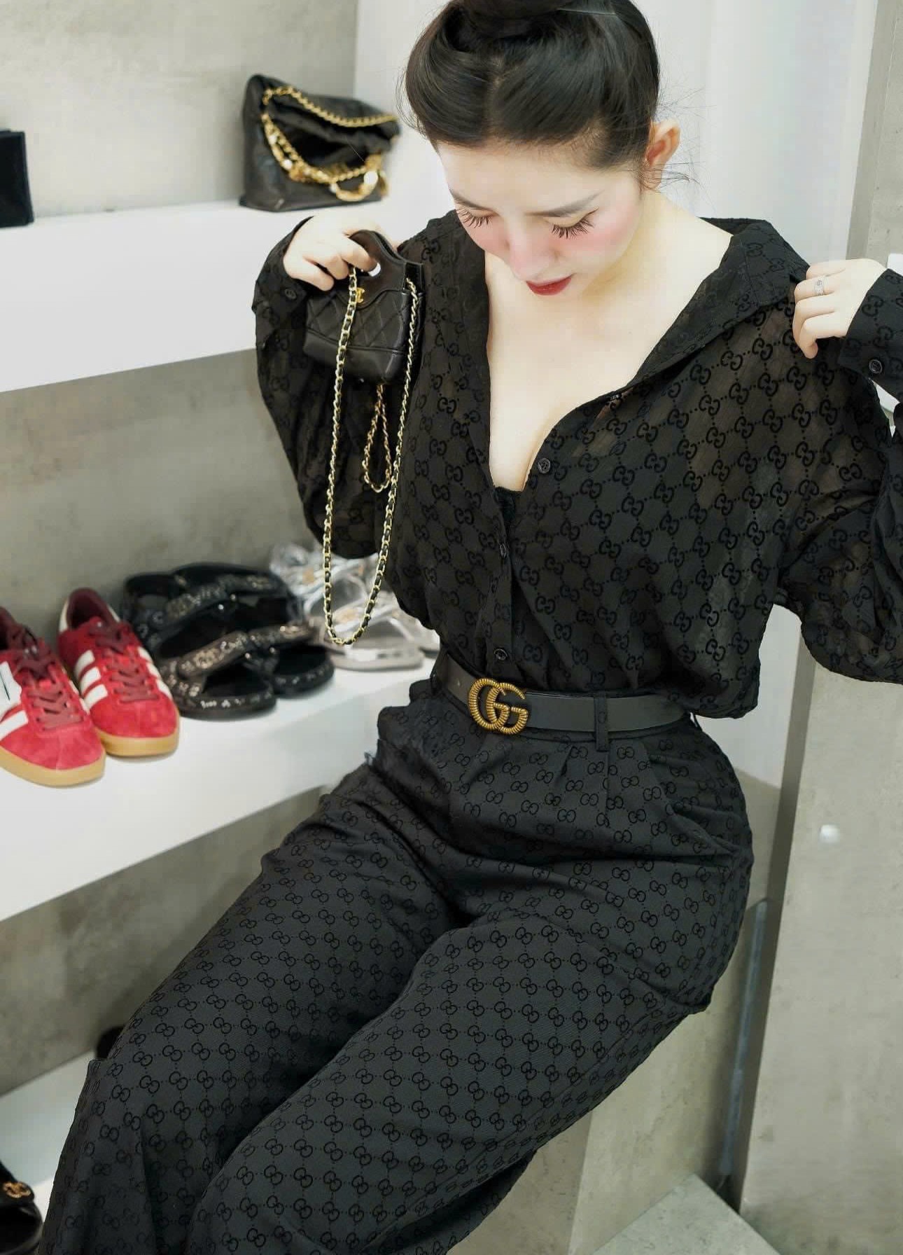Set áo sơ mi quần suông rộng đen nữ Gucci 2