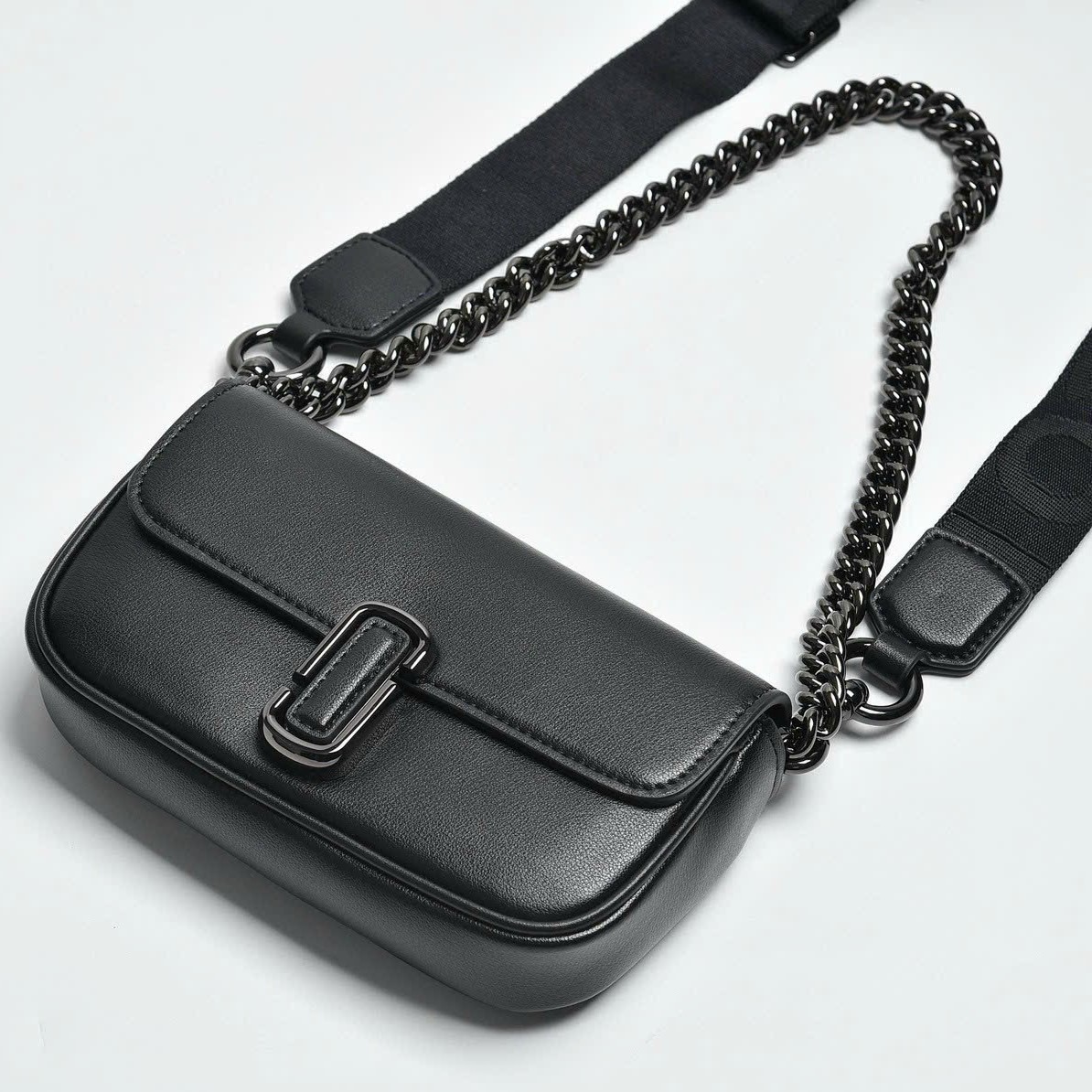 TÚI XÁCH NỮ MARC JACOBS THE J MARC MINI SHOULDER BAG BLACK GUNMETAL 3
