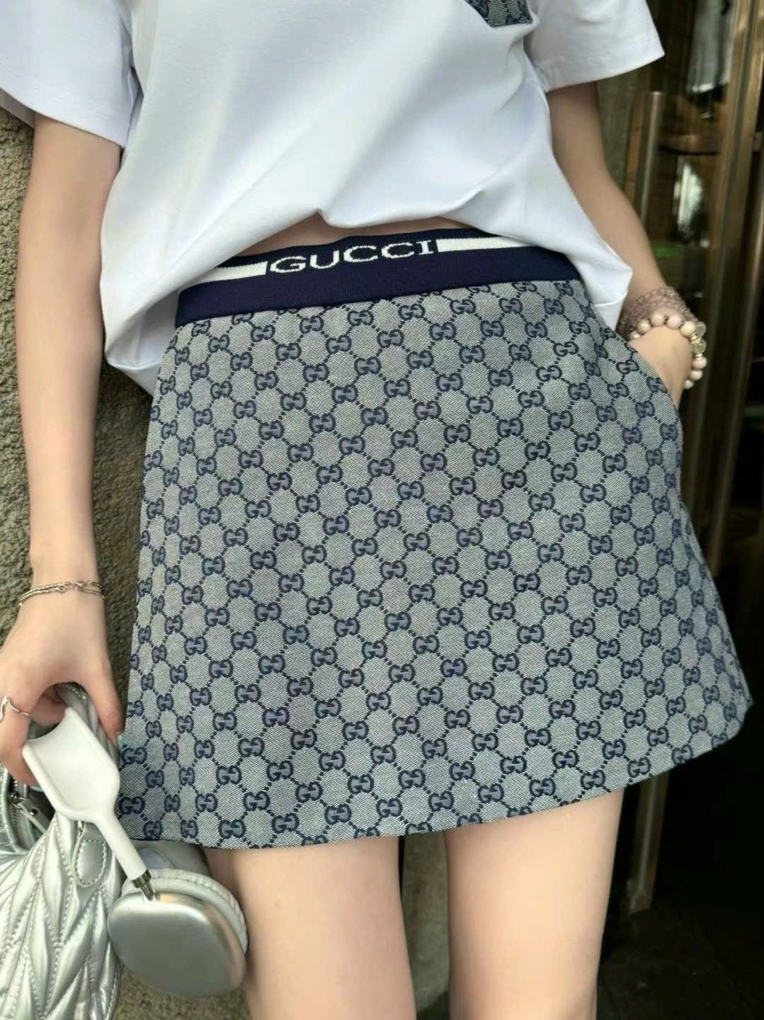 Set áo thun váy ngắn nữ lưng thun Gucci 7