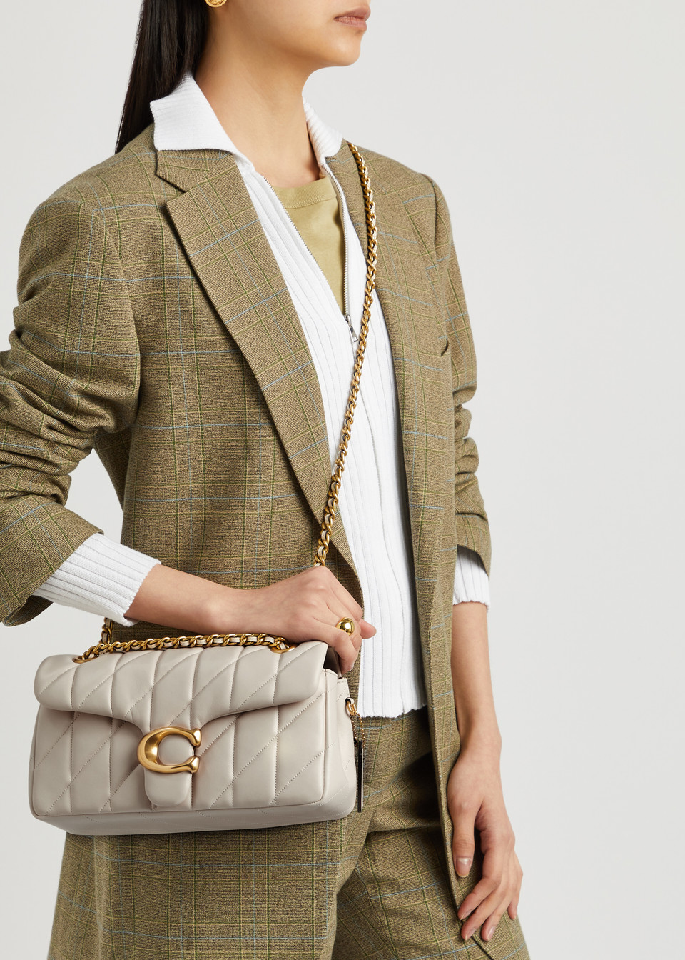 Túi đeo vai nữ Coach Tabby 26 Quilted Leather Shoulder Bag Chalk 10