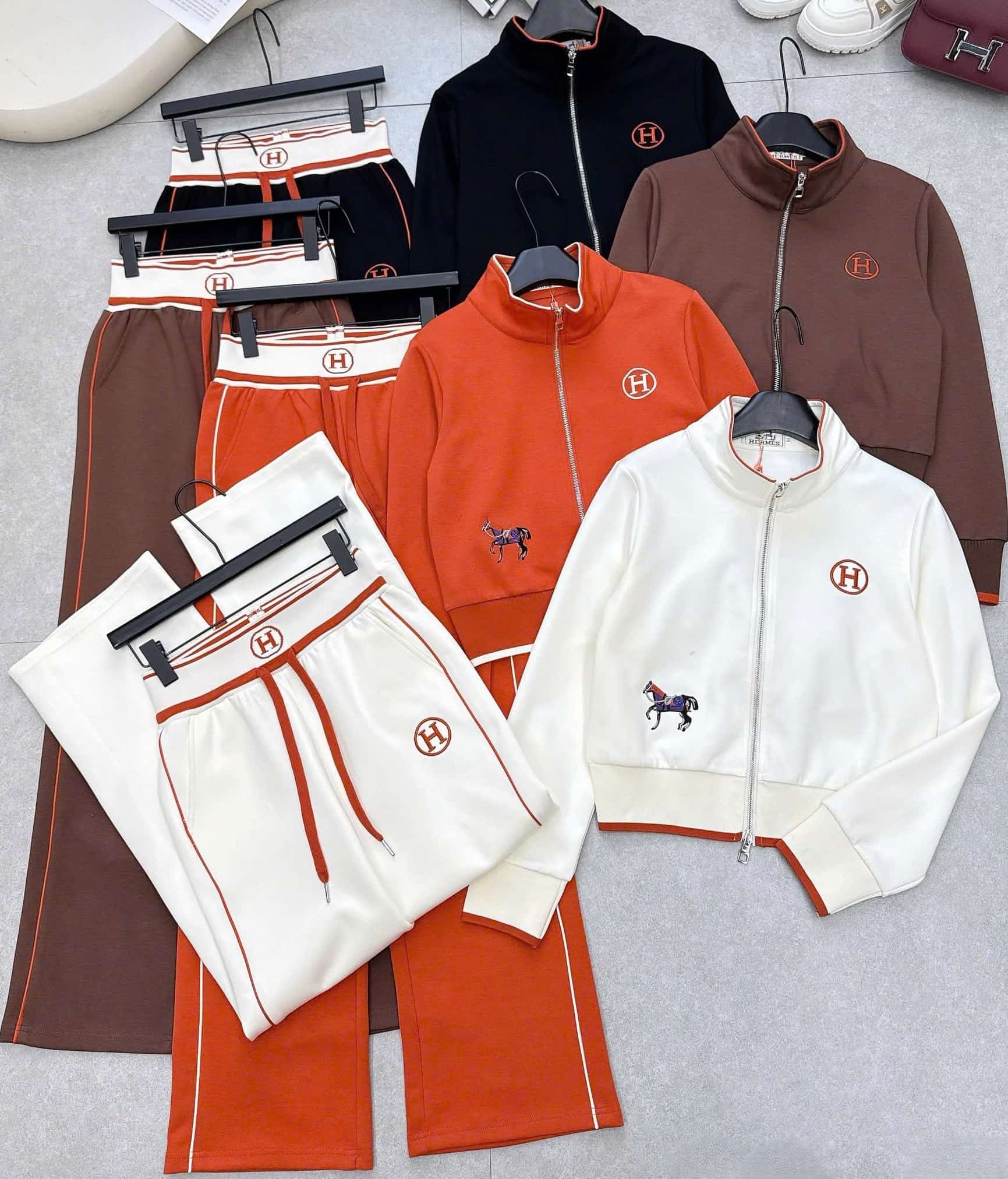 Set bộ áo quần thun nữ Hermes 4