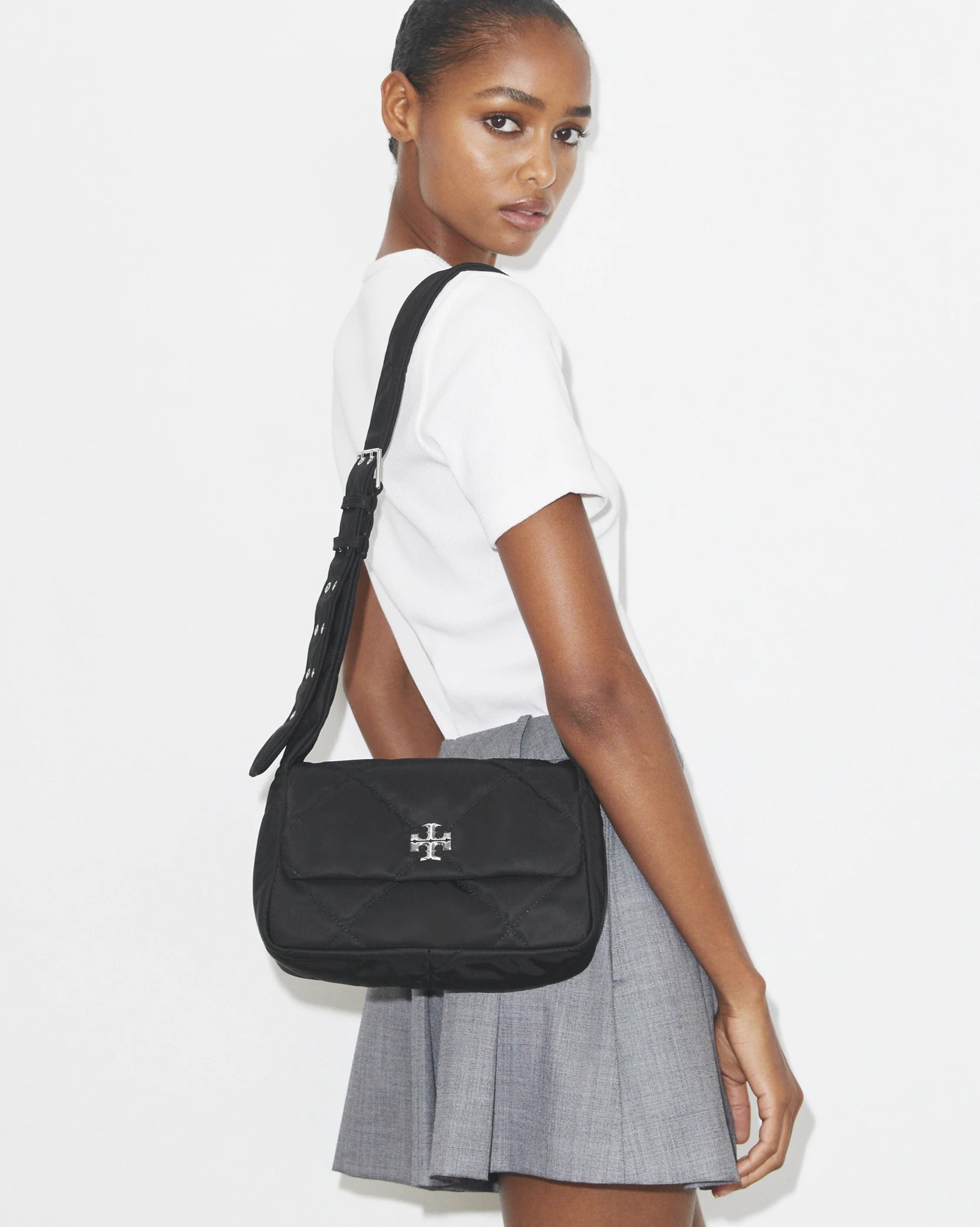 Túi Tory Burch Kira Diamond Quilt Nylon Messenger Bag Black 6