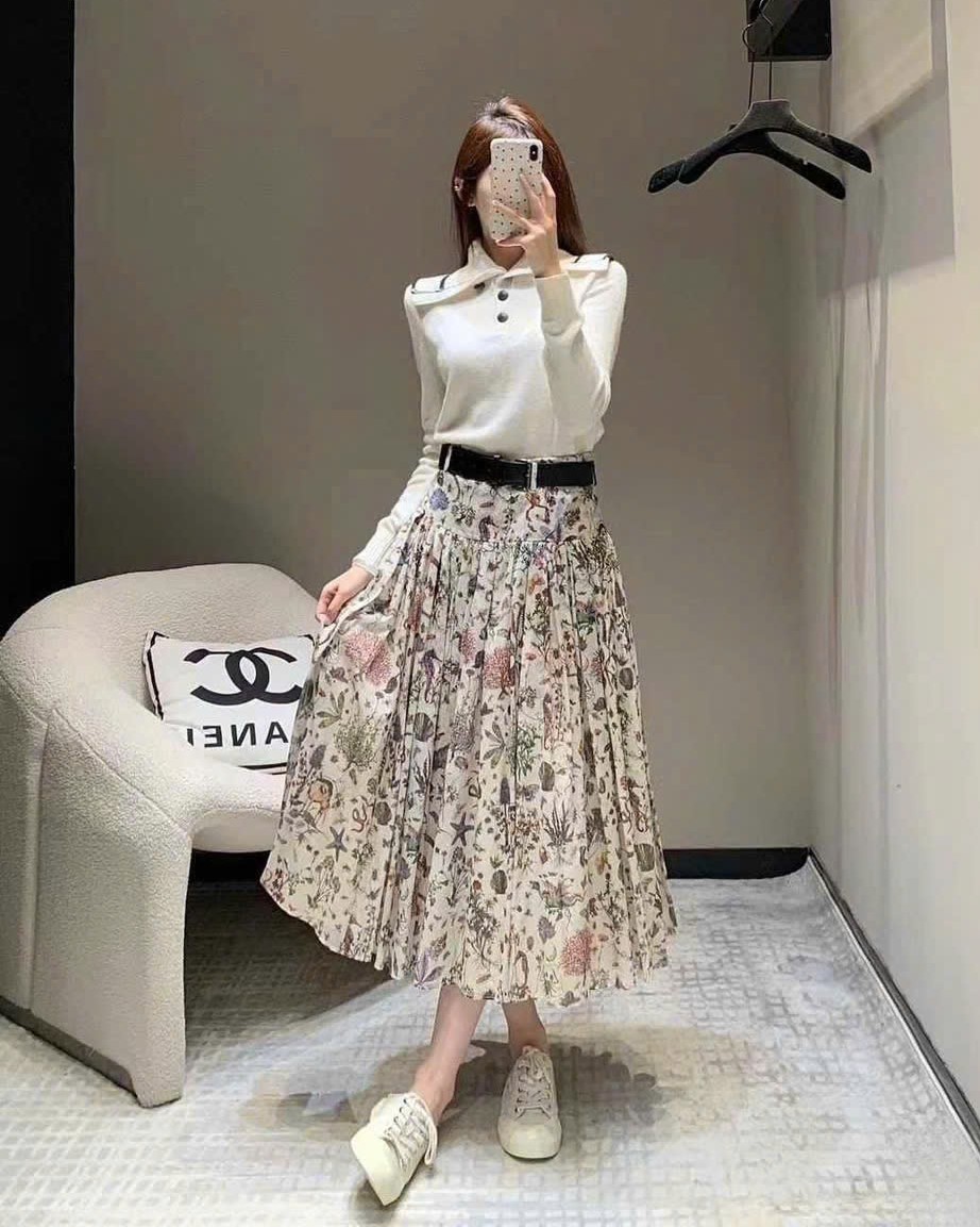 Chân váy dài hoa Dior kèm thắt lưng 5