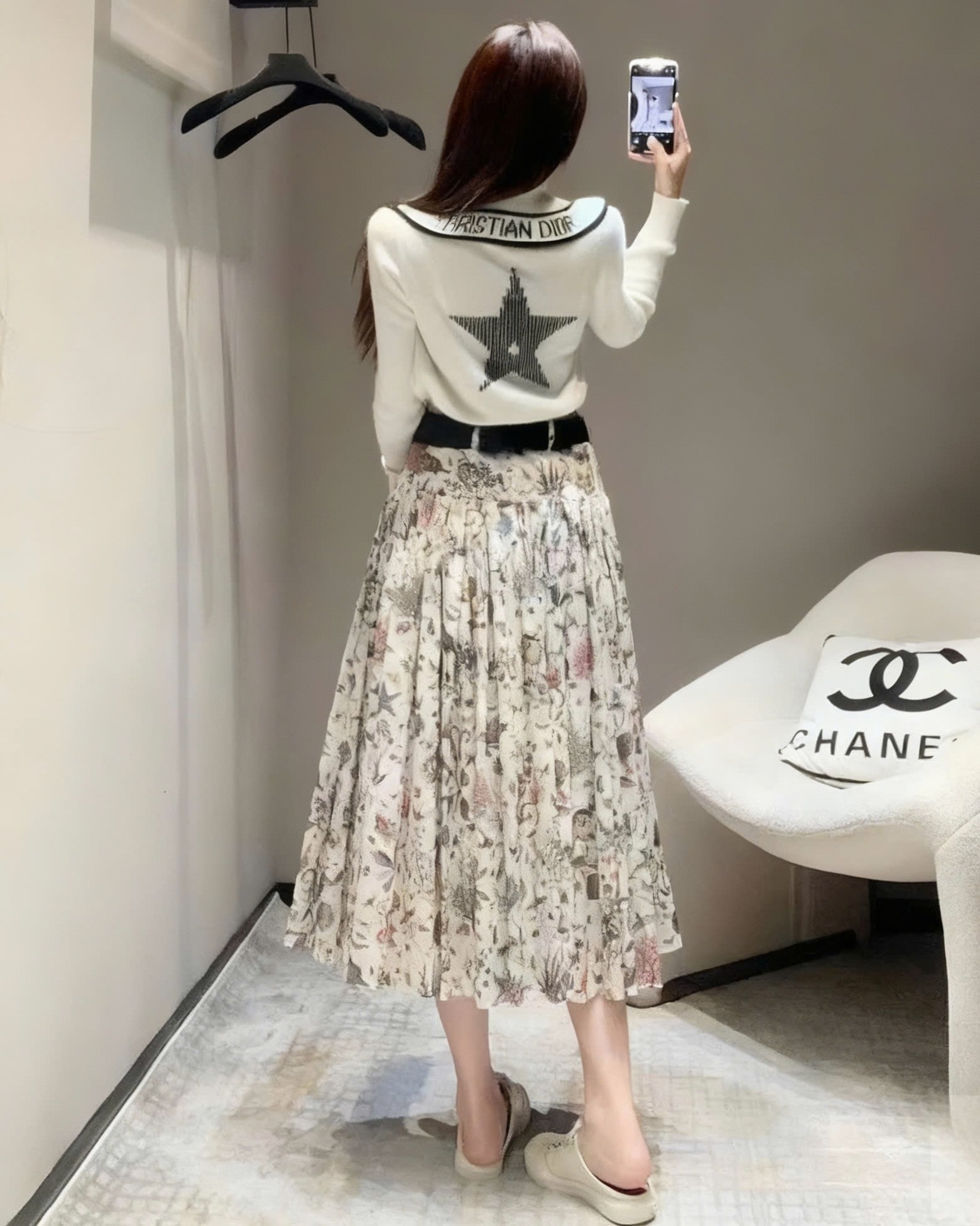 Chân váy dài hoa Dior kèm thắt lưng 8