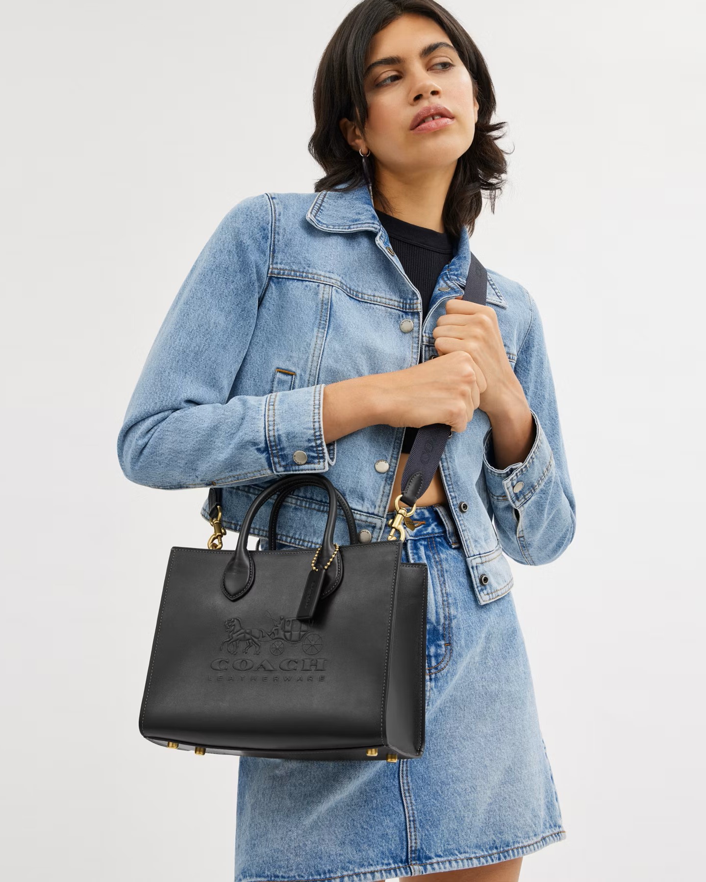 Túi Coach nữ Ace Tote Bag 26 Black CR681 4