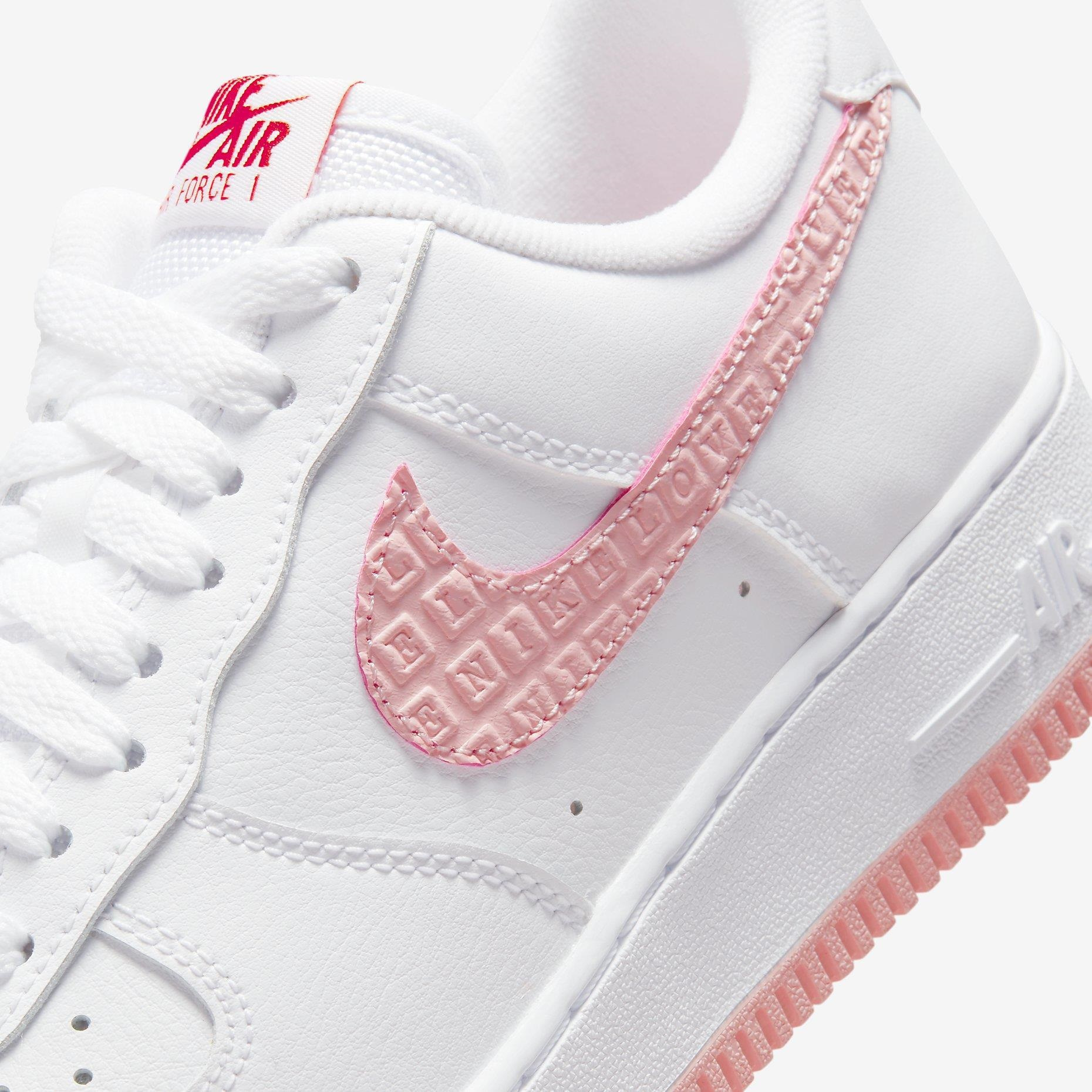 GIÀY THỂ THAO NỮ NIKE AIR FORCE 1 07 LOW VD VALENTINE´S DAY WHITE ATMOSPHERE UNIVERSITY RED SAIL DQ9320-100 10