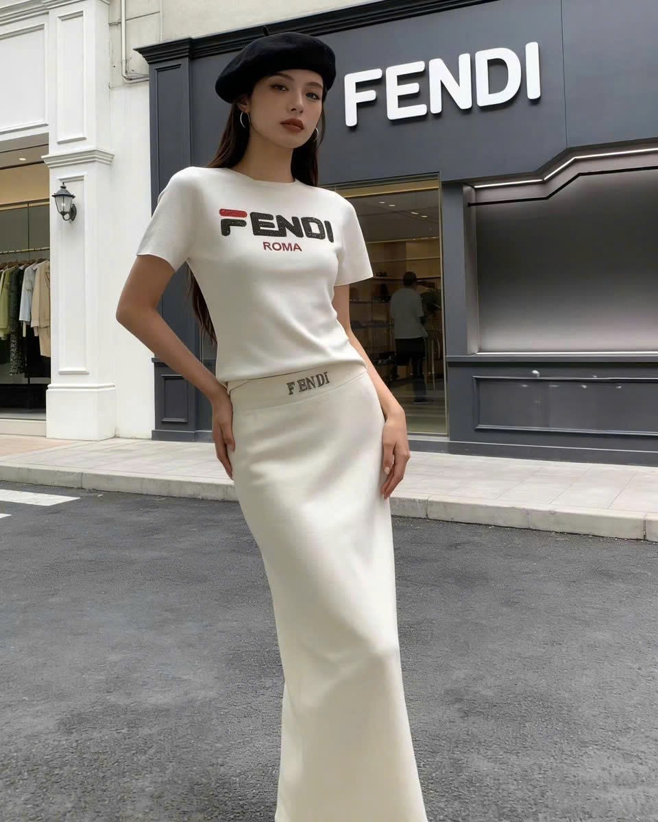 Set áo thun váy dáng ôm dài trắng đen Fendi 5