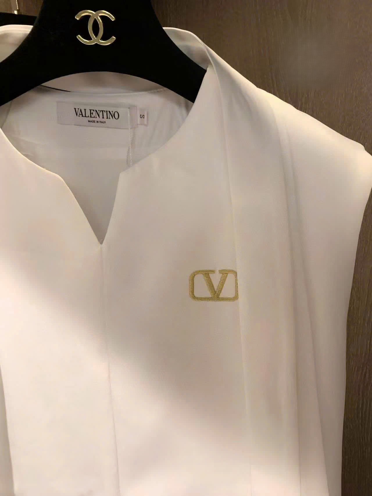 Áo đầm trắng nữ dáng ngắn kèm dây nơ Valentino 3