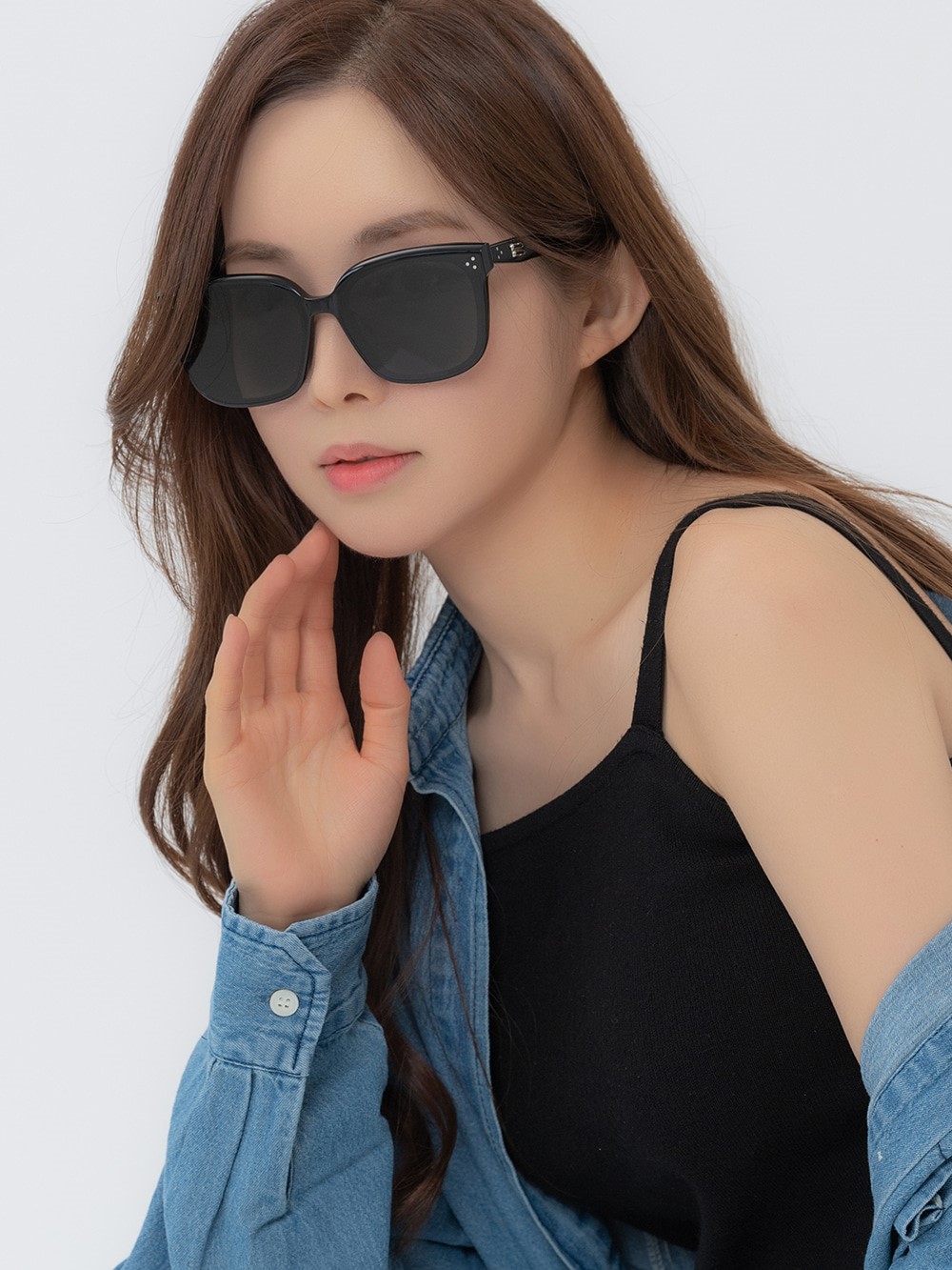 KÍNH MÁT GM GENTLE MONSTER DEAR 01 BLACK LENSES SQUARE SHAPE BLACK ACETATE FRAME 13