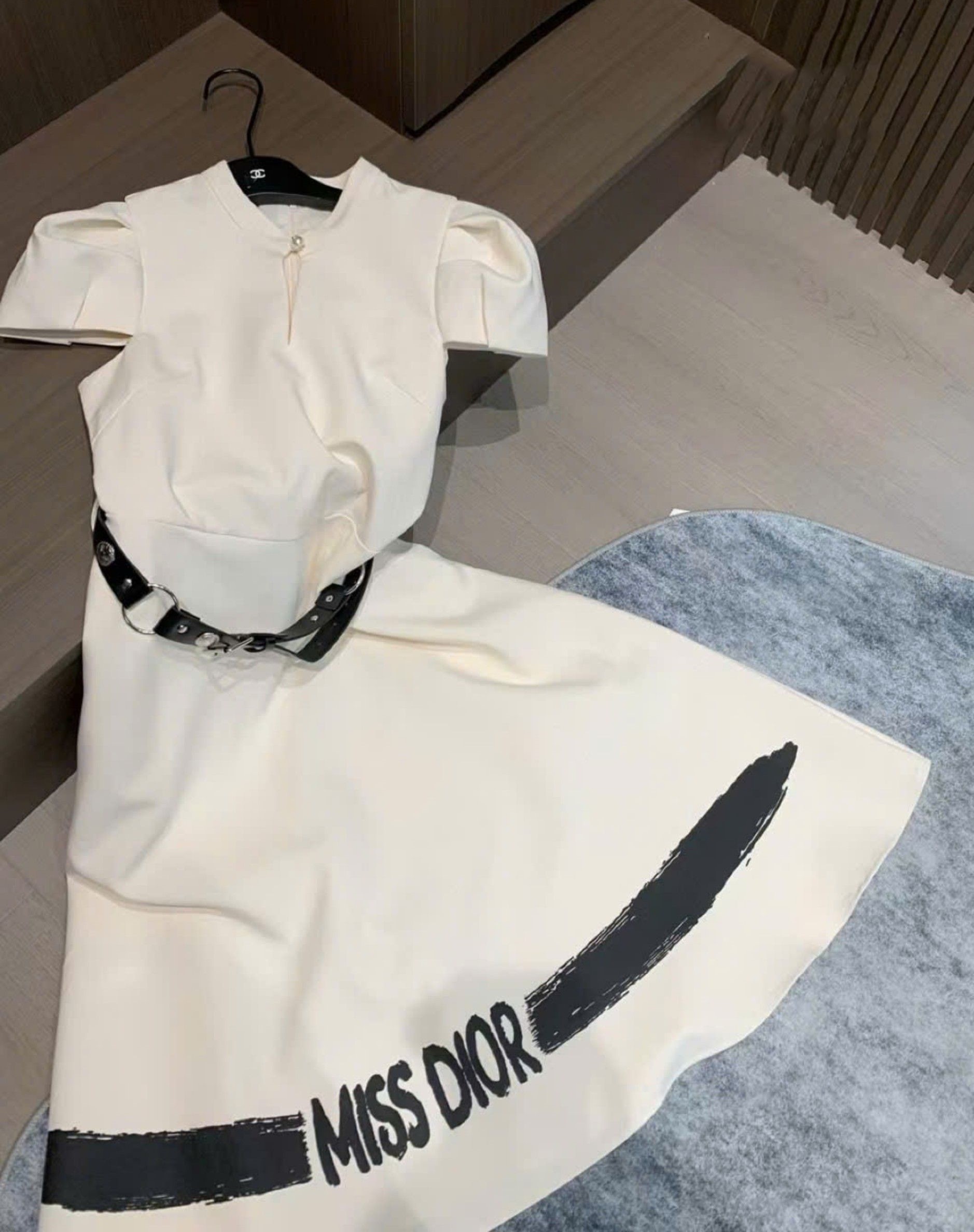 Đầm dài xòe nữ Dior kèm thắt lưng 4