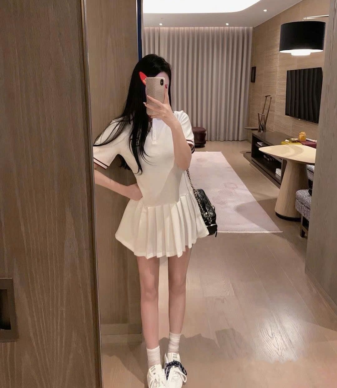 Đầm Miu Miu trắng váy xếp ly 4