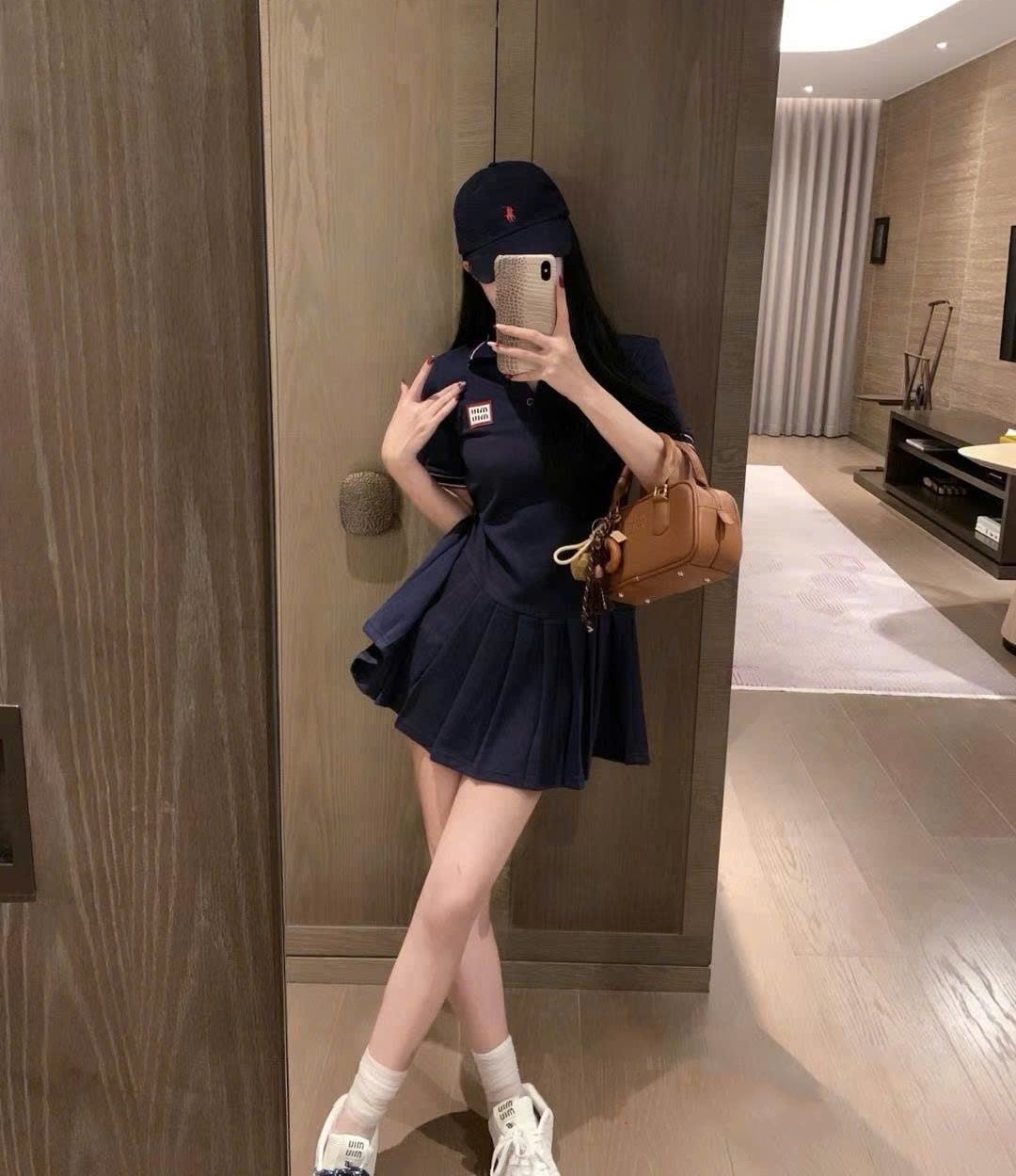 Đầm Miu Miu trắng váy xếp ly 5