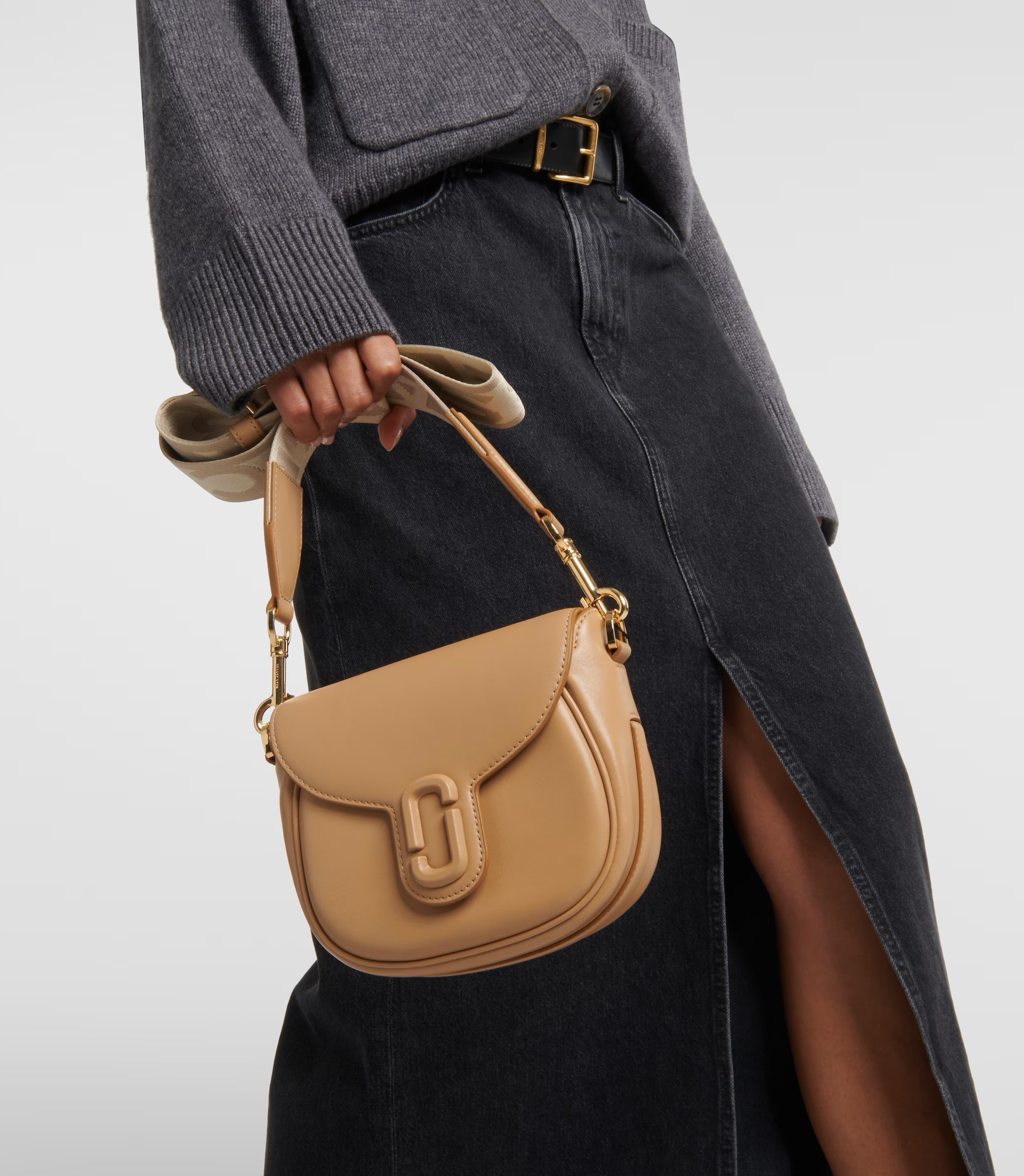 TÚI MARC JACOBS THE SMALL J MARC LEATHER SADDLE BAG CAMEL 12