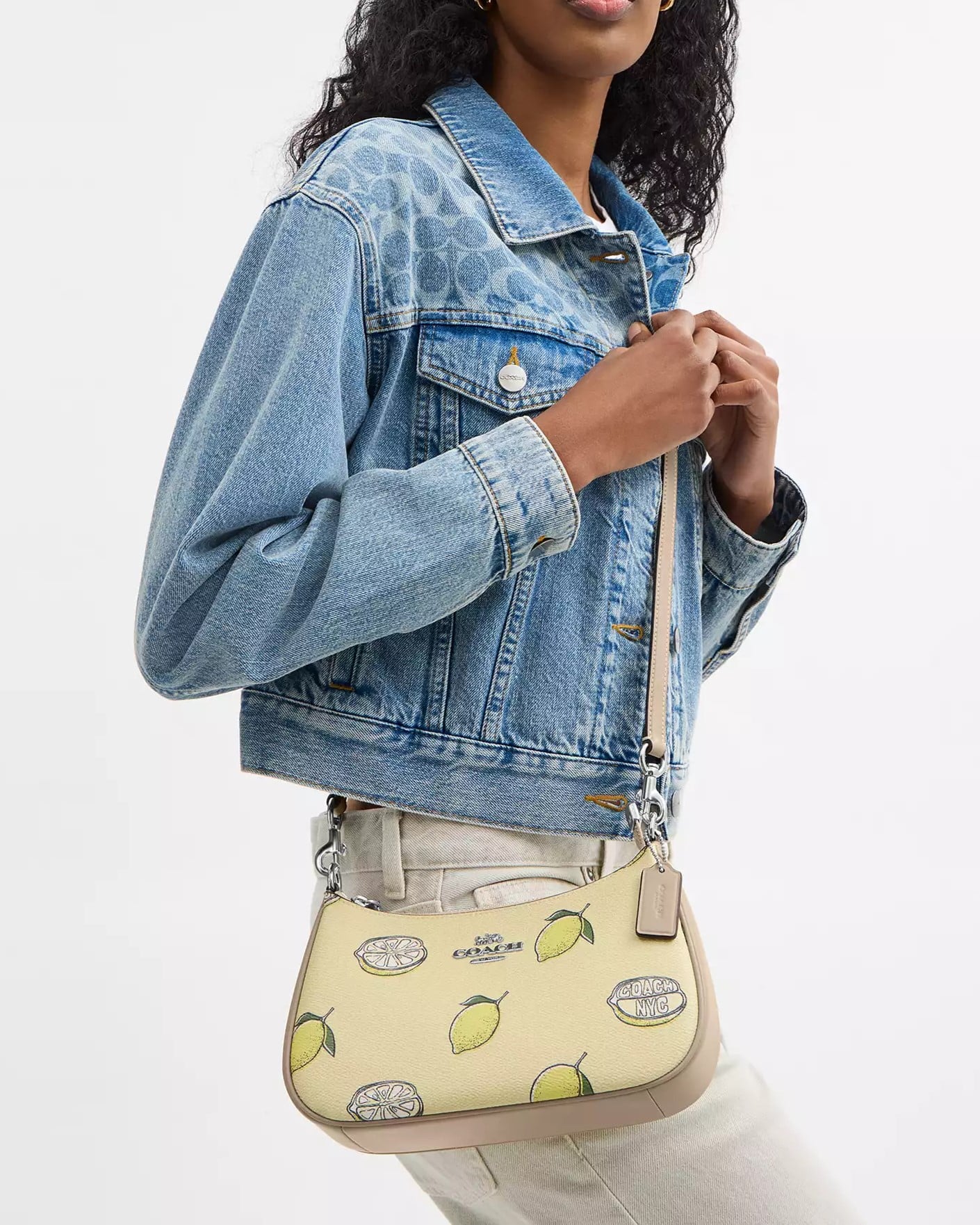 Túi kẹp nách Coach Teri Shoulder Bag With Lemon Print Garden Glade Multi CBA53 1